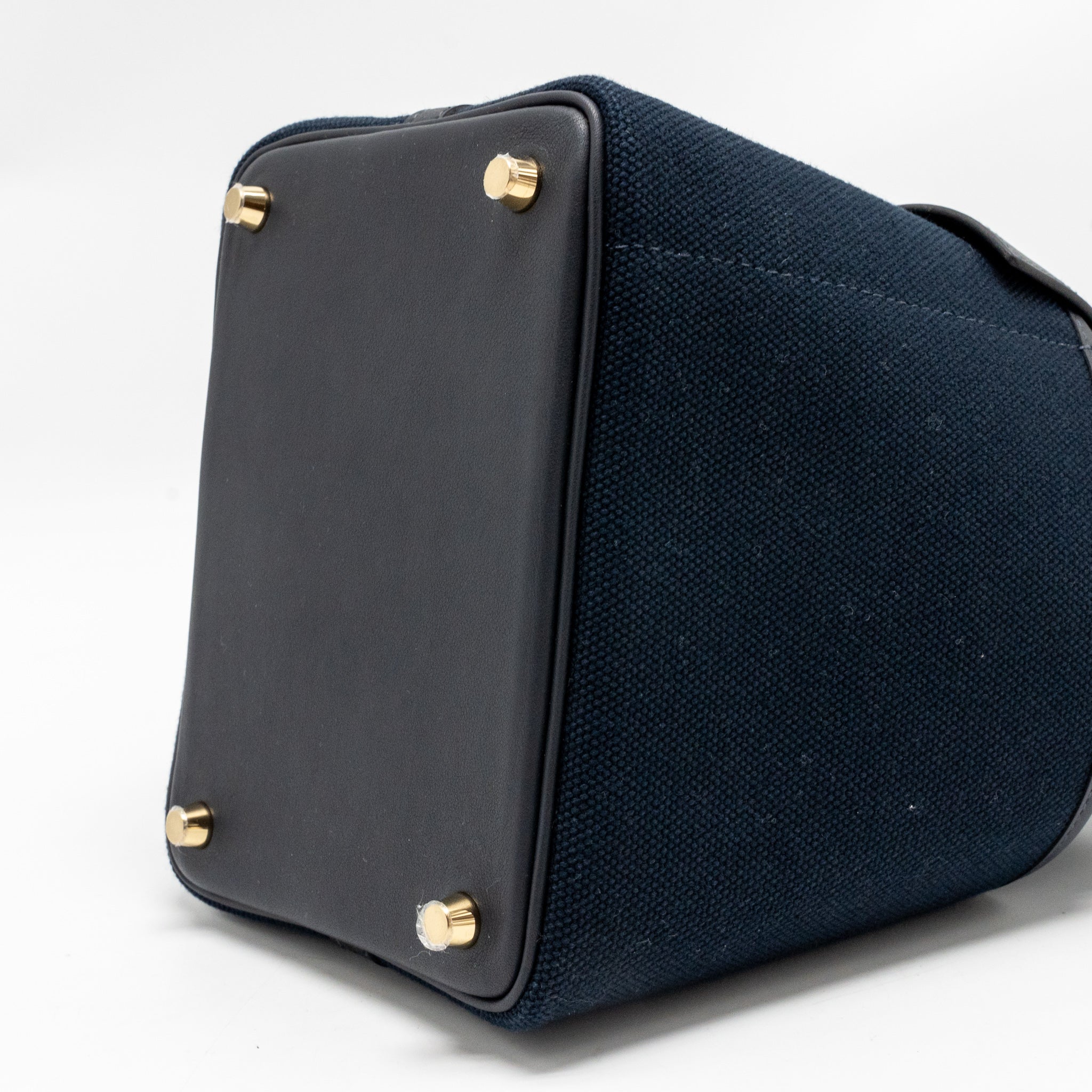 HERMES CARGO PICOTIN 18 LOCK BAG SWIFT / TOILE CANVAS BLUE MARINE / CABAN GHW