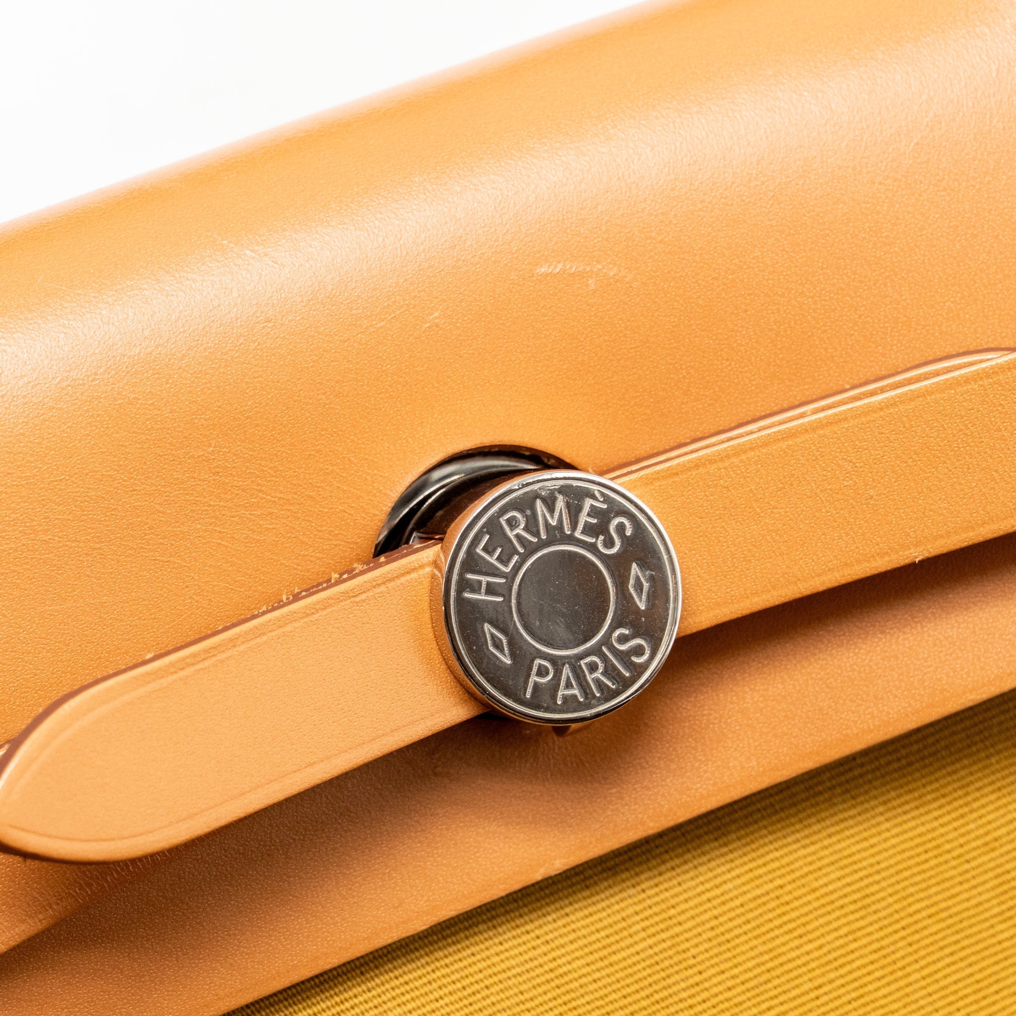 HERMES HERBAG 31 ZIP BAG CANVAS/HUNTER LEATHER SESAME/NATUREL SABLE SHW