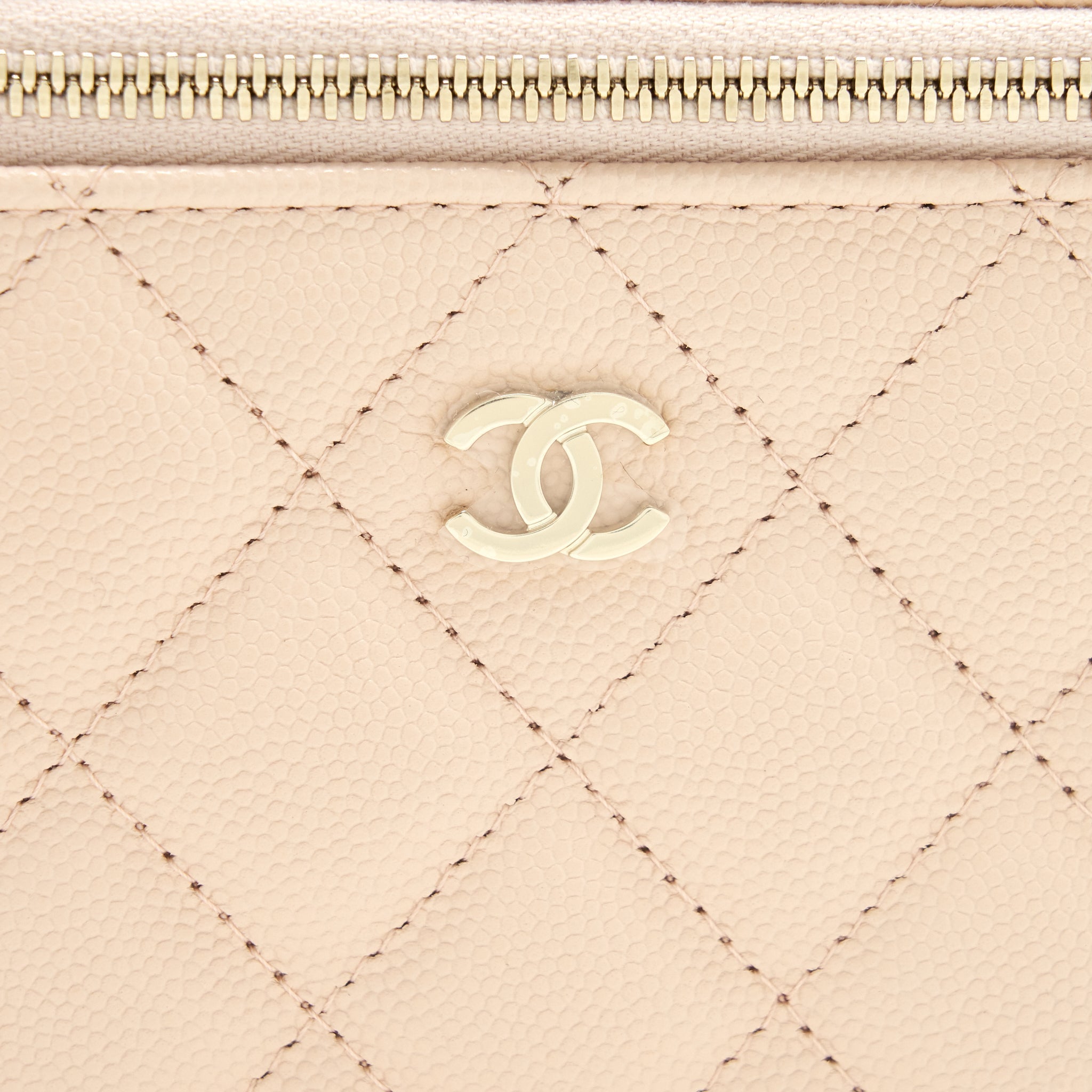 CHANEL 22C LONG VANITY WITH CHAIN CAVIAR LIGHT BEIGE LGHW