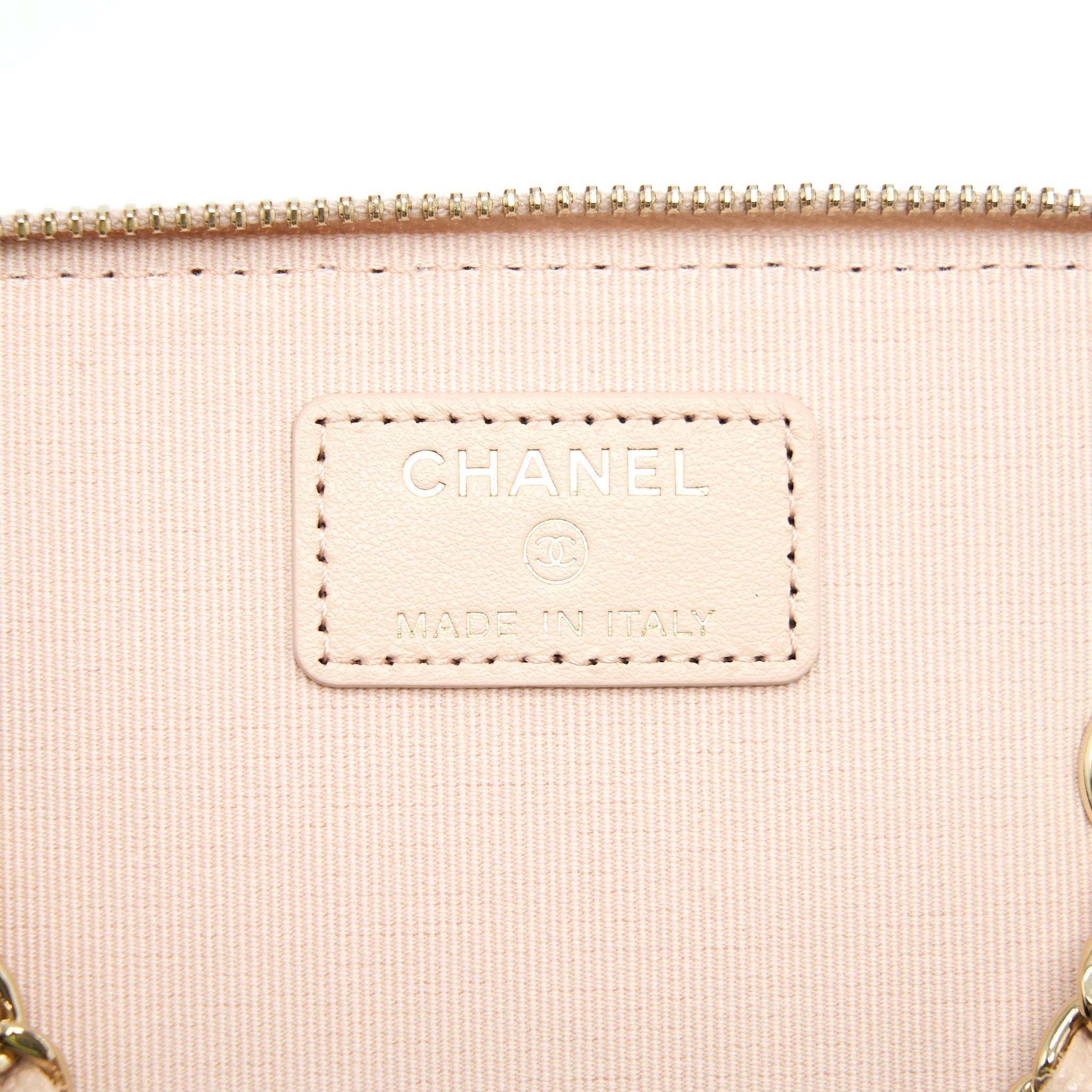 CHANEL 22C LONG VANITY WITH CHAIN CAVIAR LIGHT BEIGE LGHW