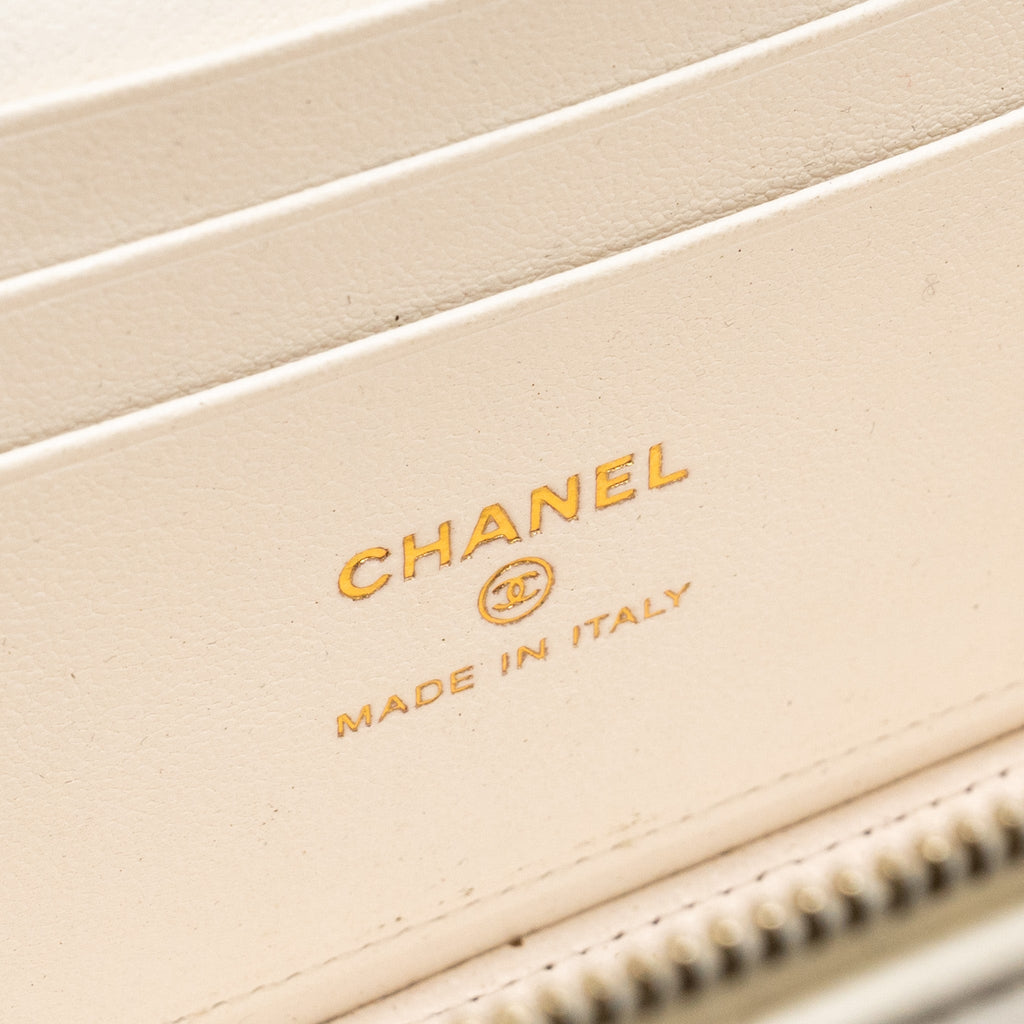 CHANEL GOLD PILLAR ADJUSTABLE CHAIN LONG VANITY LAMBSKIN WHITE GHW (MICROCHIP)