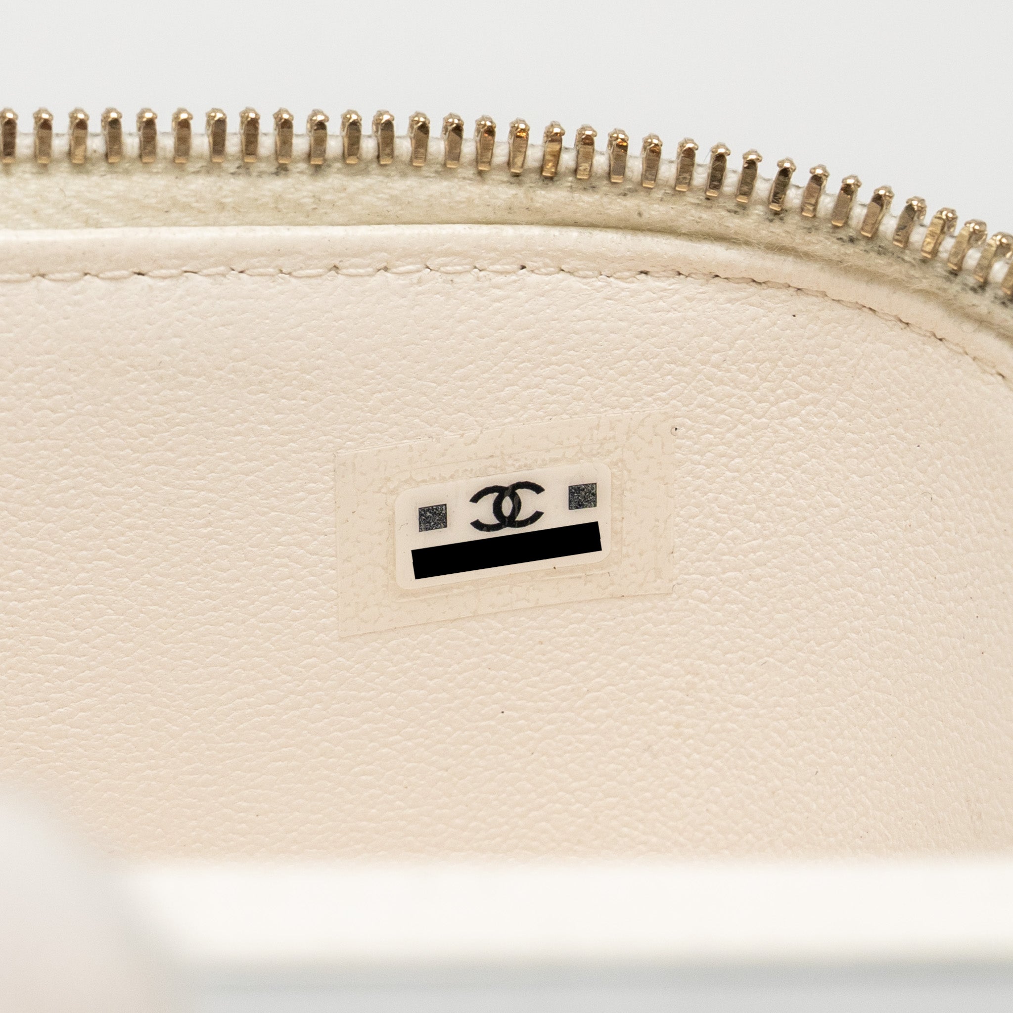 CHANEL GOLD PILLAR ADJUSTABLE CHAIN LONG VANITY LAMBSKIN WHITE GHW (MICROCHIP)