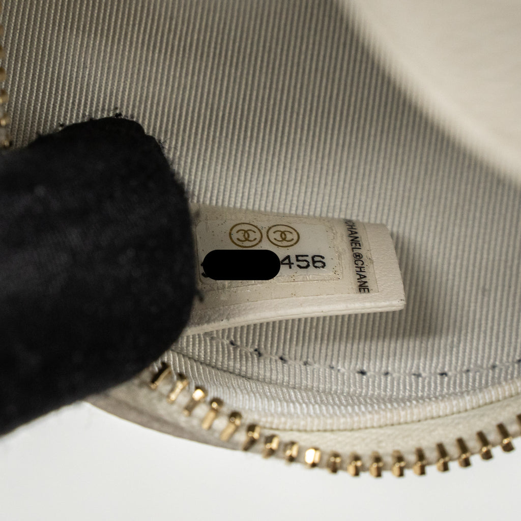 CHANEL ROUND CLUTCH WITH CHAIN CAVIAR WHITE LGHW