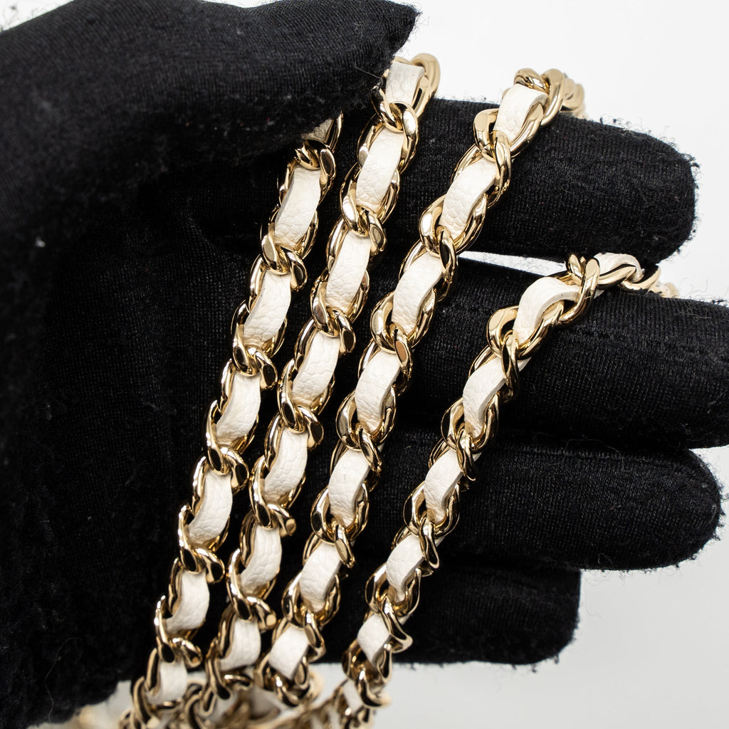 CHANEL ROUND CLUTCH WITH CHAIN CAVIAR WHITE LGHW