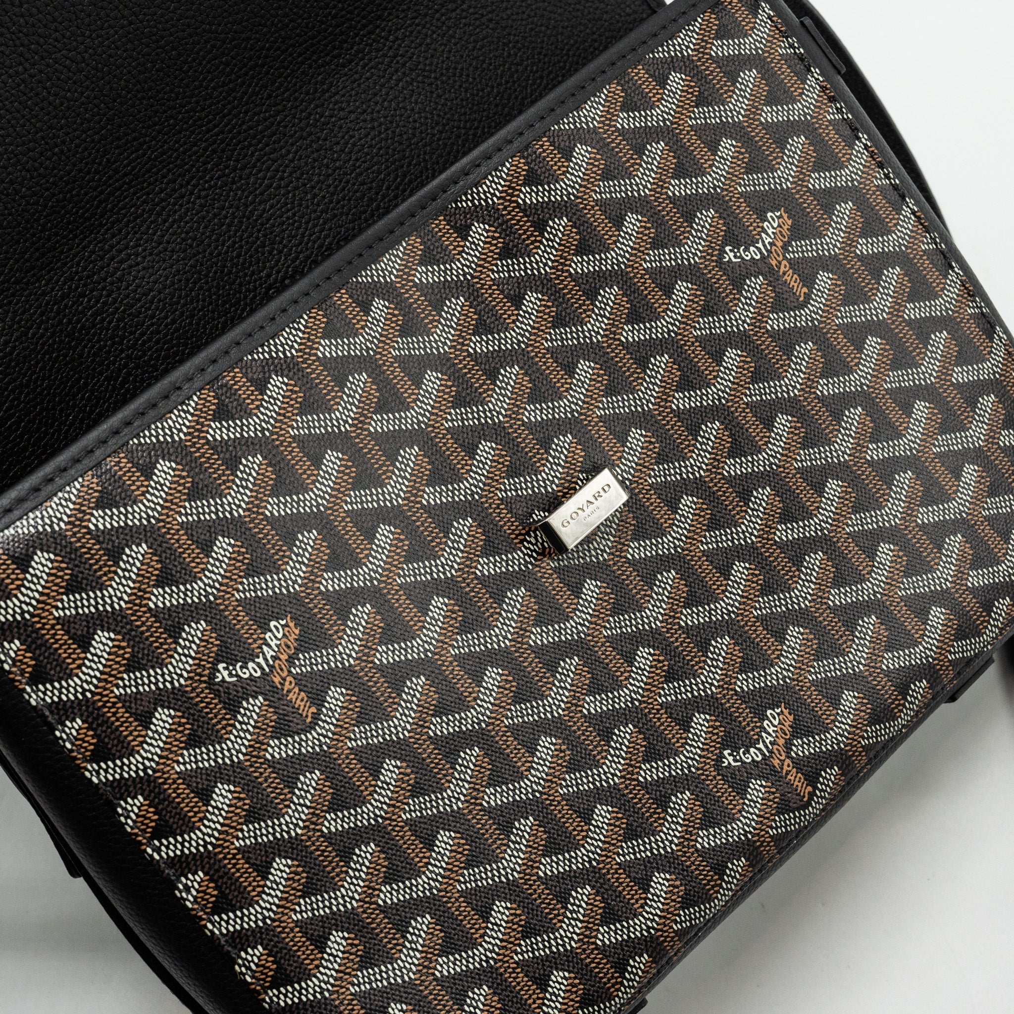 GOYARD BELVEDERE MM MESSENGER BAG GOYARDINE CANVAS/CALFSKIN BLACK SHW