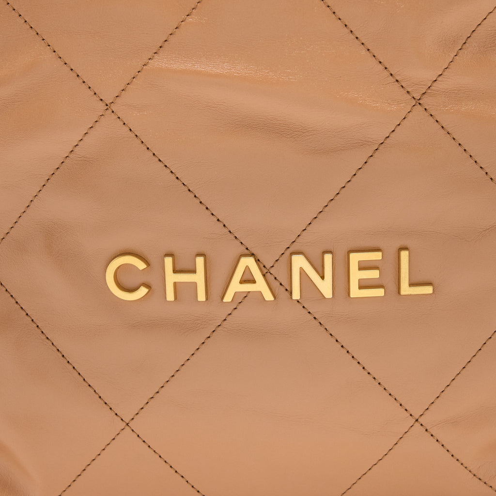 CHANEL MEDIUM 22 BAG SHINY CALFSKIN CARAMEL GHW (MICROCHIP)