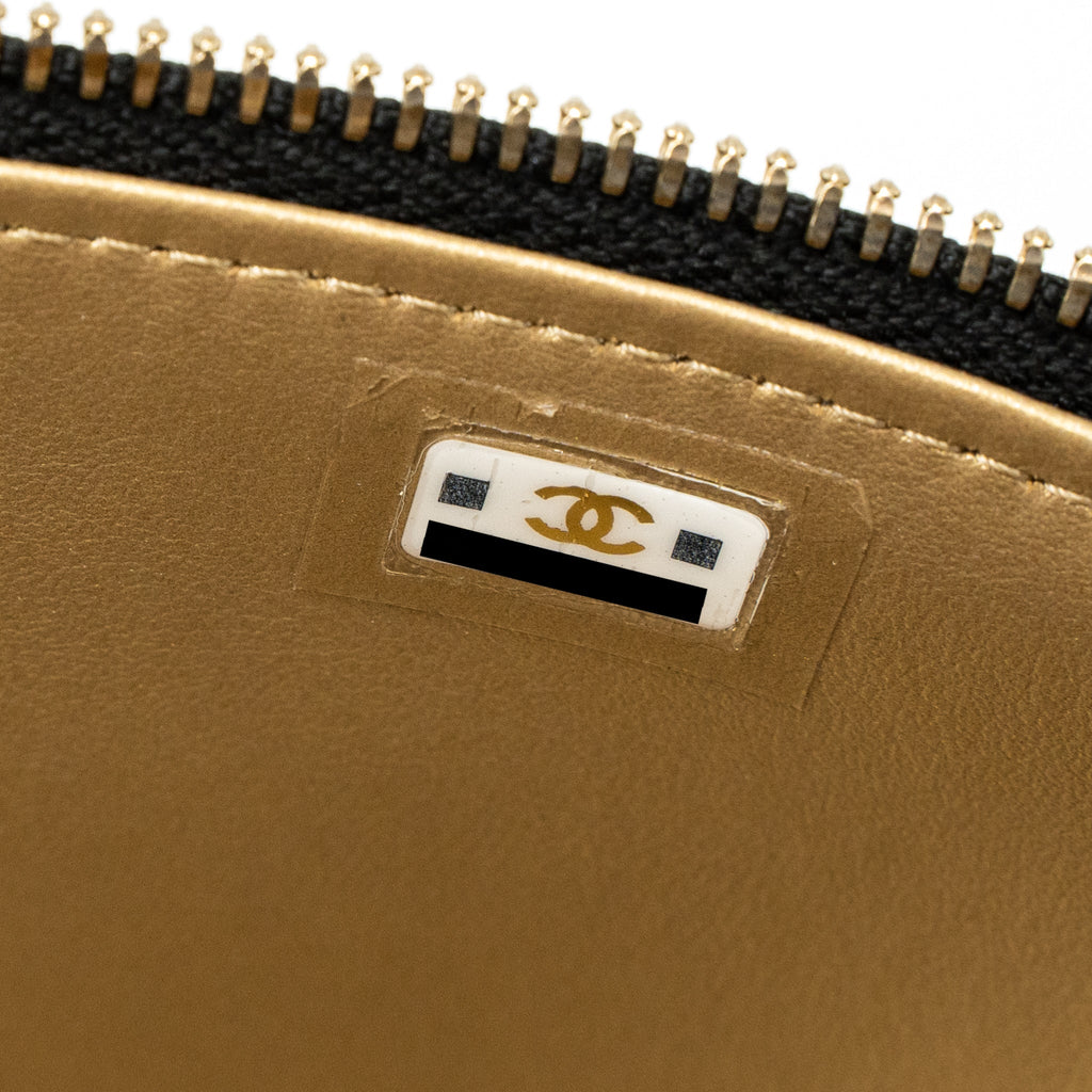 CHANEL 23C PEARL CRUSH LONG VANITY WITH CHAIN LAMBSKIN BLACK LGHW (MICROCHIP)