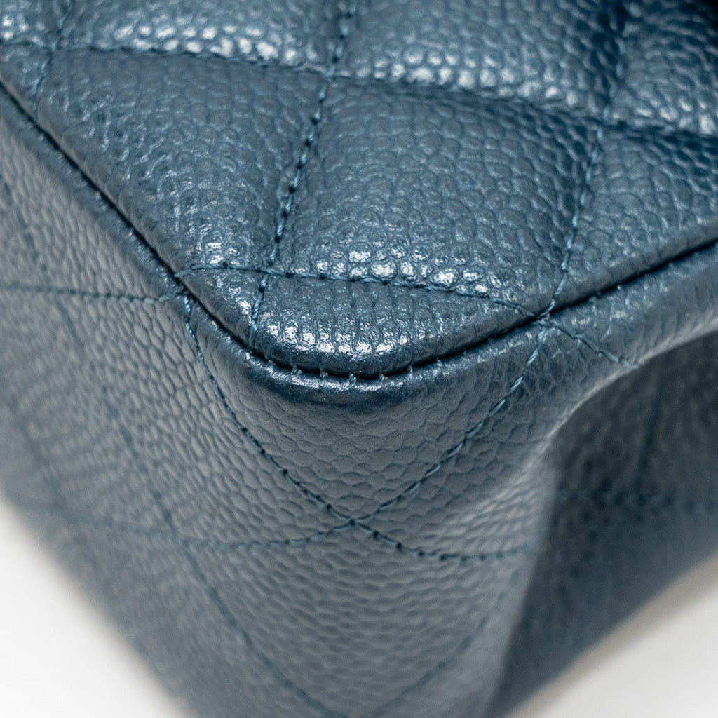 CHANEL MEDIUM CLASSIC DOUBLE FLAP BAG CAVIAR METALLIC DARK BLUE SHW