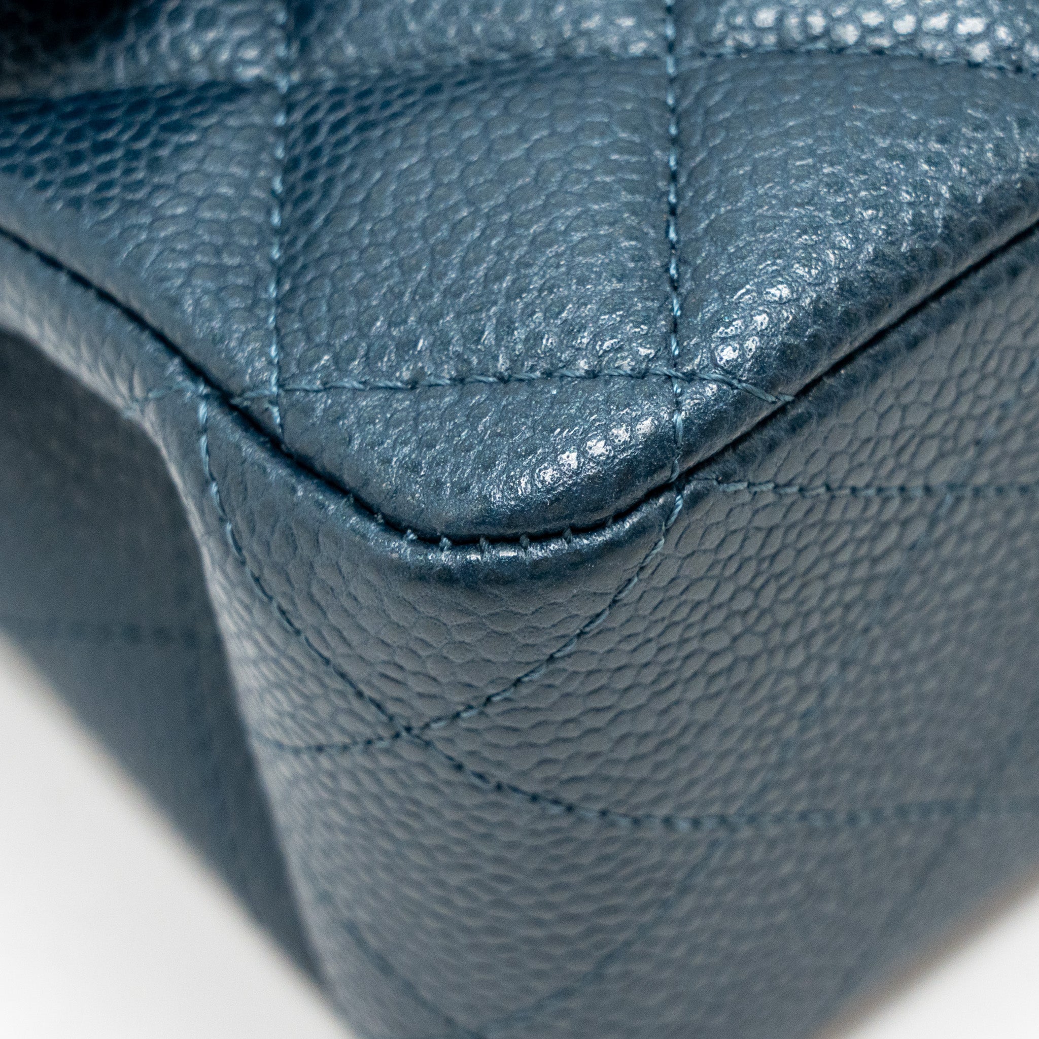 CHANEL MEDIUM CLASSIC DOUBLE FLAP BAG CAVIAR METALLIC DARK BLUE SHW