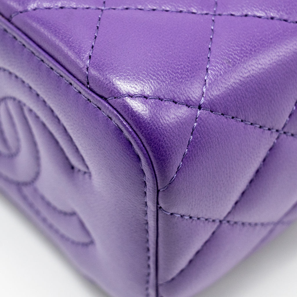 CHANEL 22A MINI VANITY CASE LAMBSKIN PURPLE LGHW (MICROCHIP)