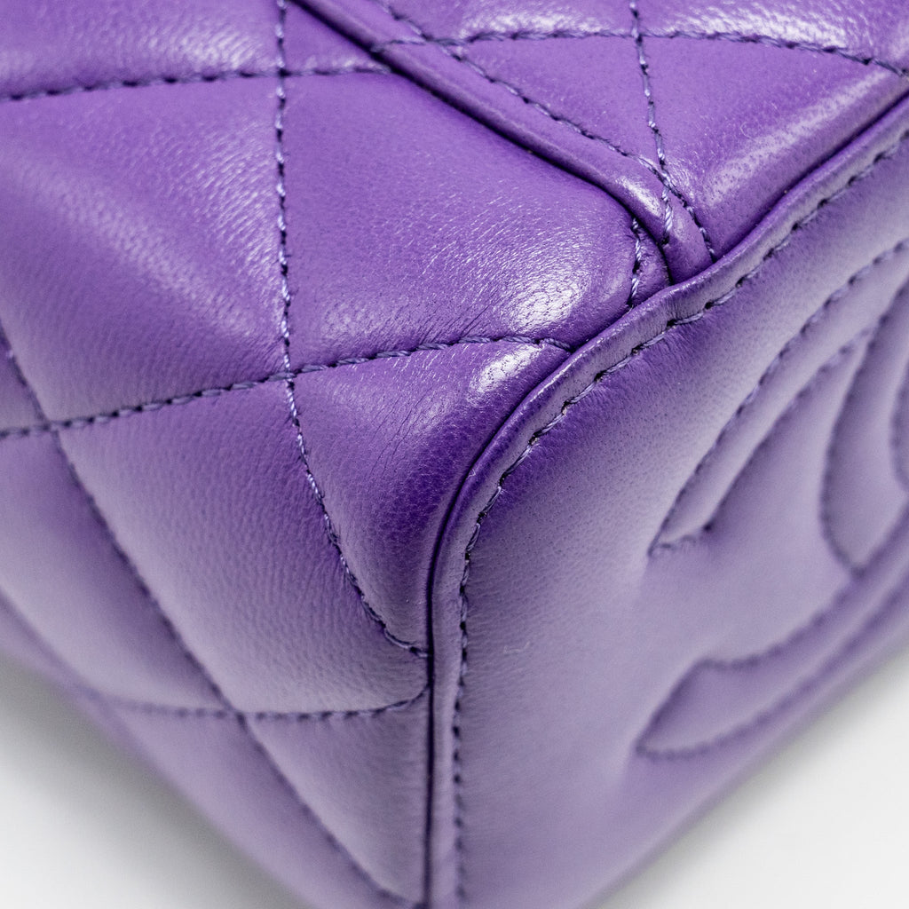 CHANEL 22A MINI VANITY CASE LAMBSKIN PURPLE LGHW (MICROCHIP)