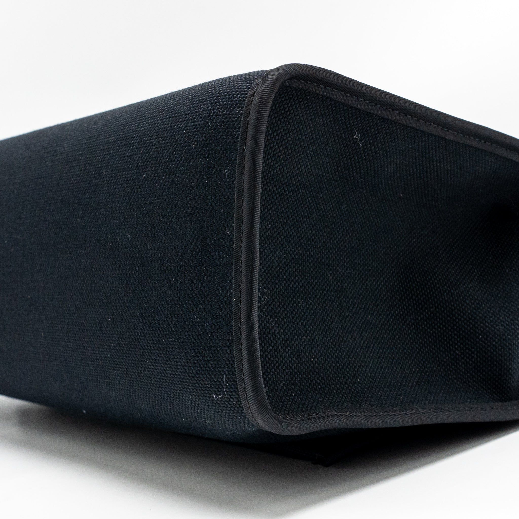 HERMES HERBAG 31 ZIP BAG CANVAS / HUNTER LEATHER BLACK SHW