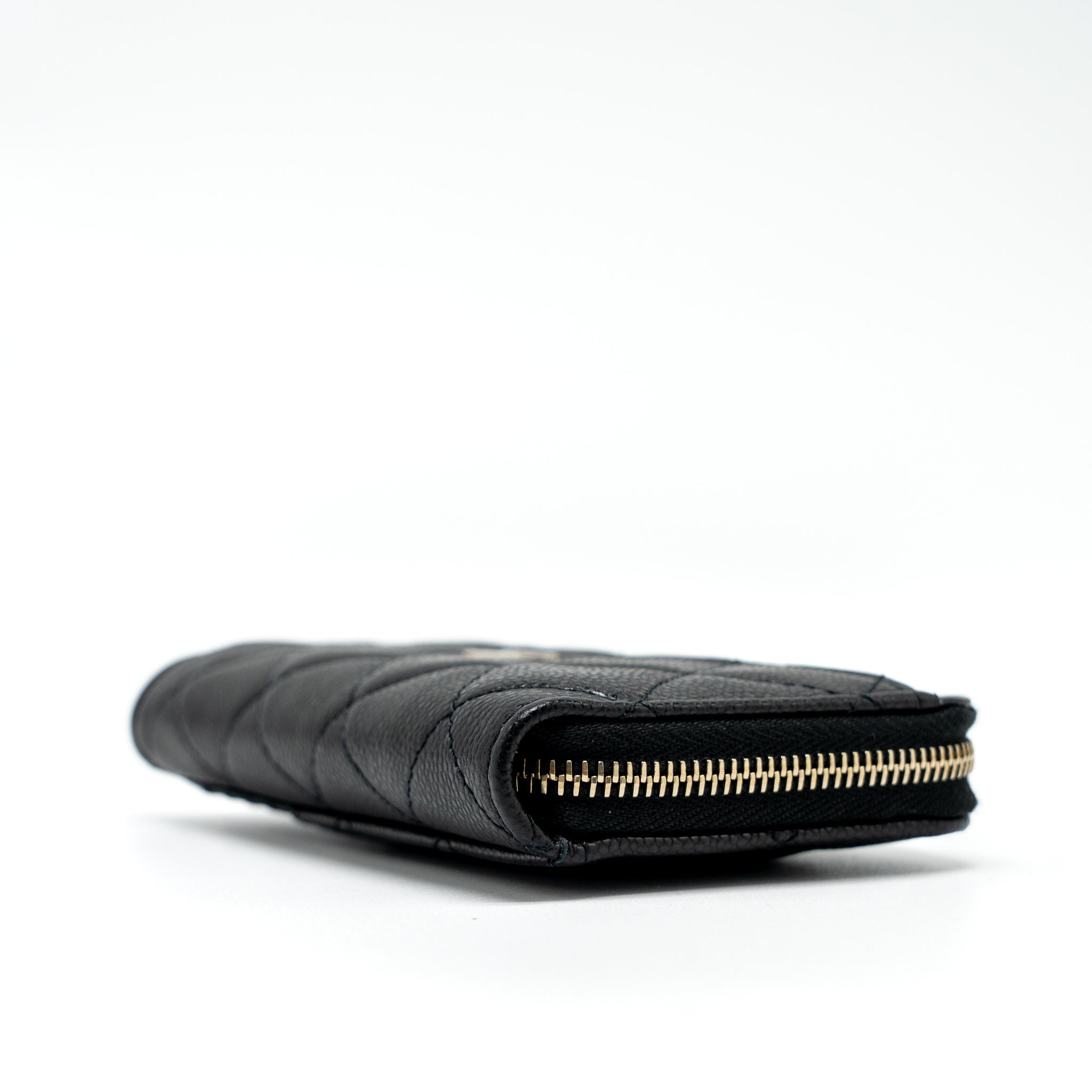 CHANEL L ZIP WALLET CAVIAR BLACK LGHW (MICROCHIP)