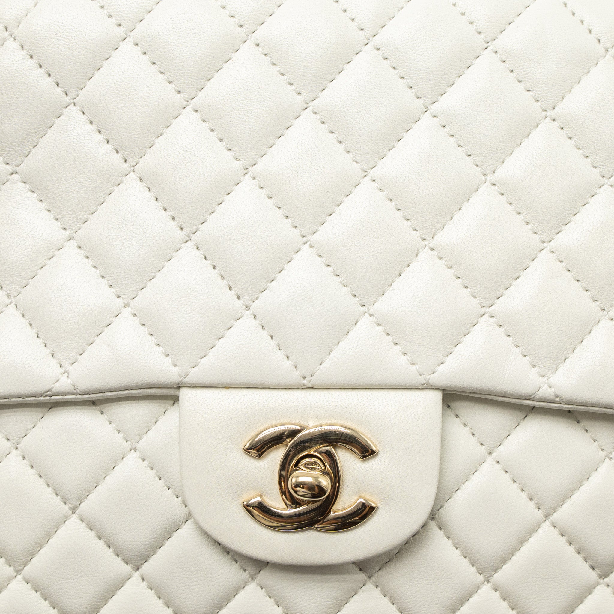 CHANEL QUILTED FLAP BAG WITH HEART CHARM LAMBSKIN WHITE LGHW