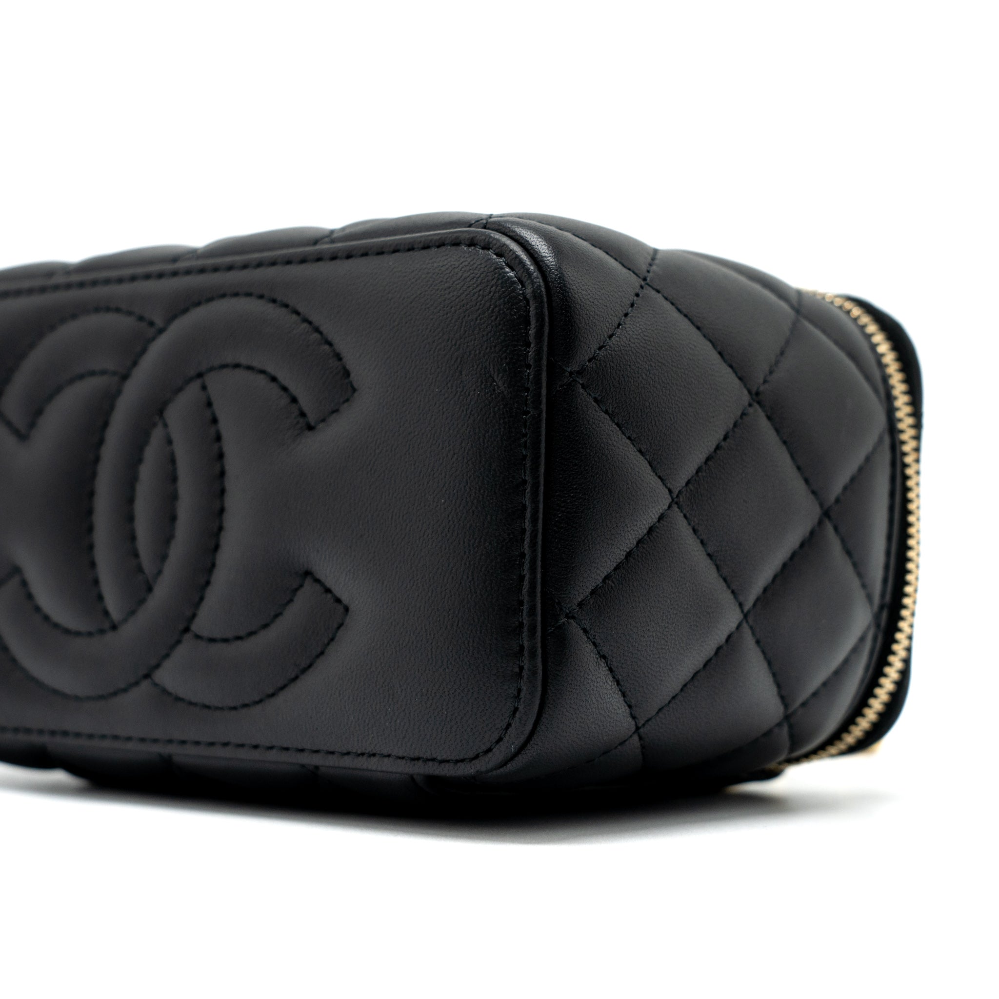 CHANEL PEARL CRUSH LONG VANITY WITH CHAIN LAMBSKIN BLACK GHW (MICROCHIP)