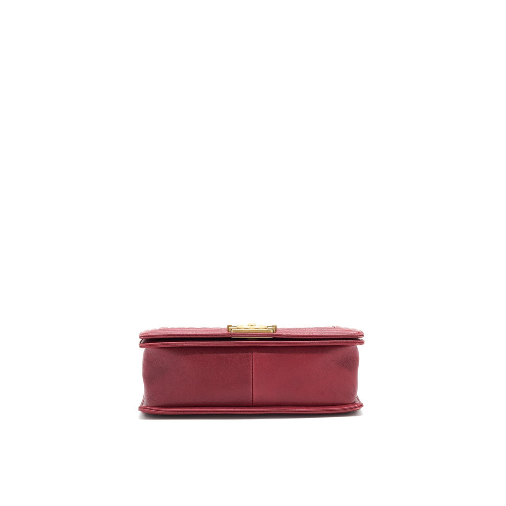 CHANEL MEDIUM BOY BAG CAVIAR RASPBERRY RED BRUSHED GHW