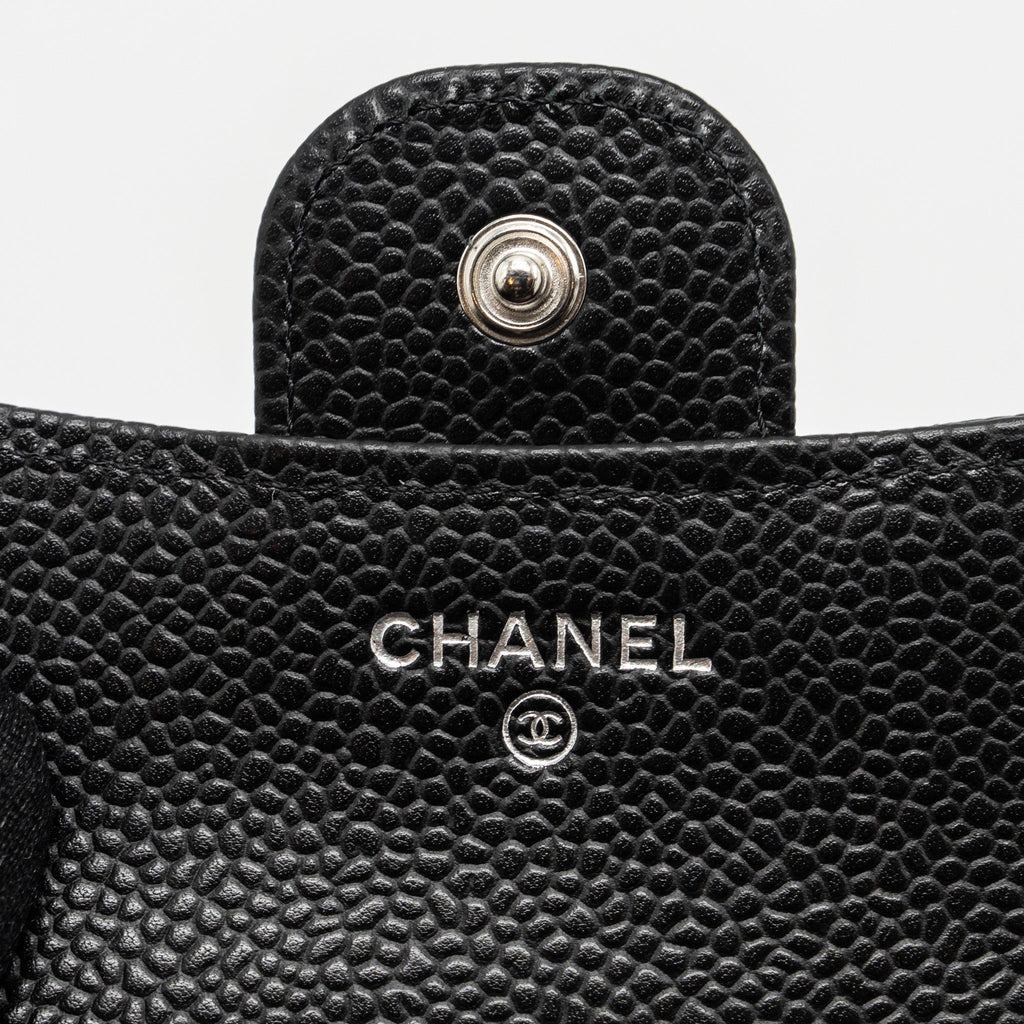 CHANEL CLASSIC COMPACT WALLET CAVIAR BLACK SHW (MICROCHIP)