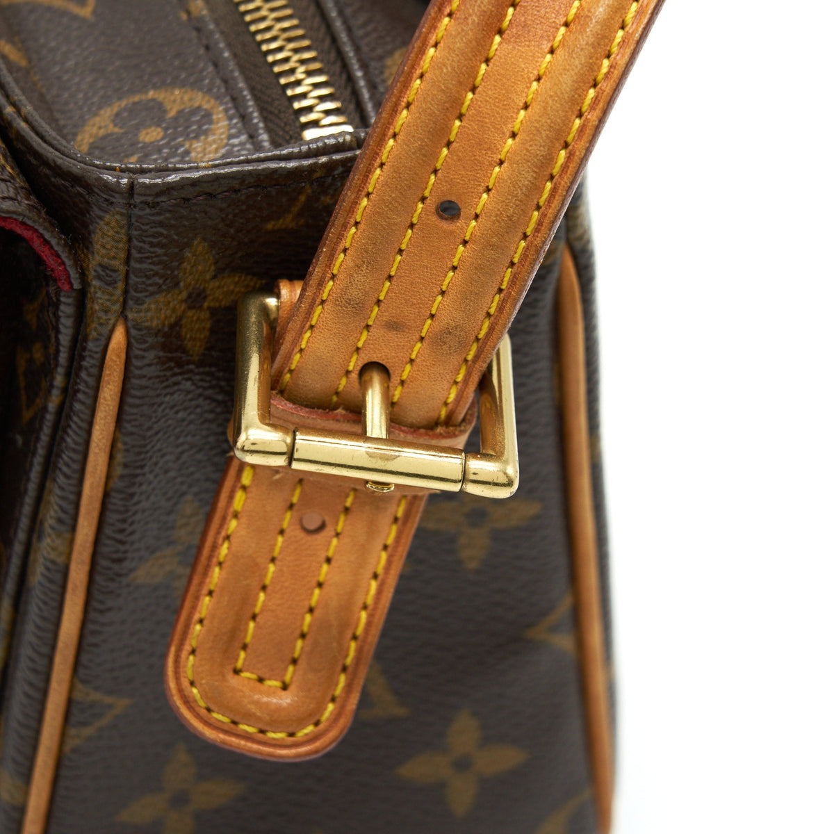 LOUIS VUITTON VINTAGE MONOGRAM SHOULDER BAG