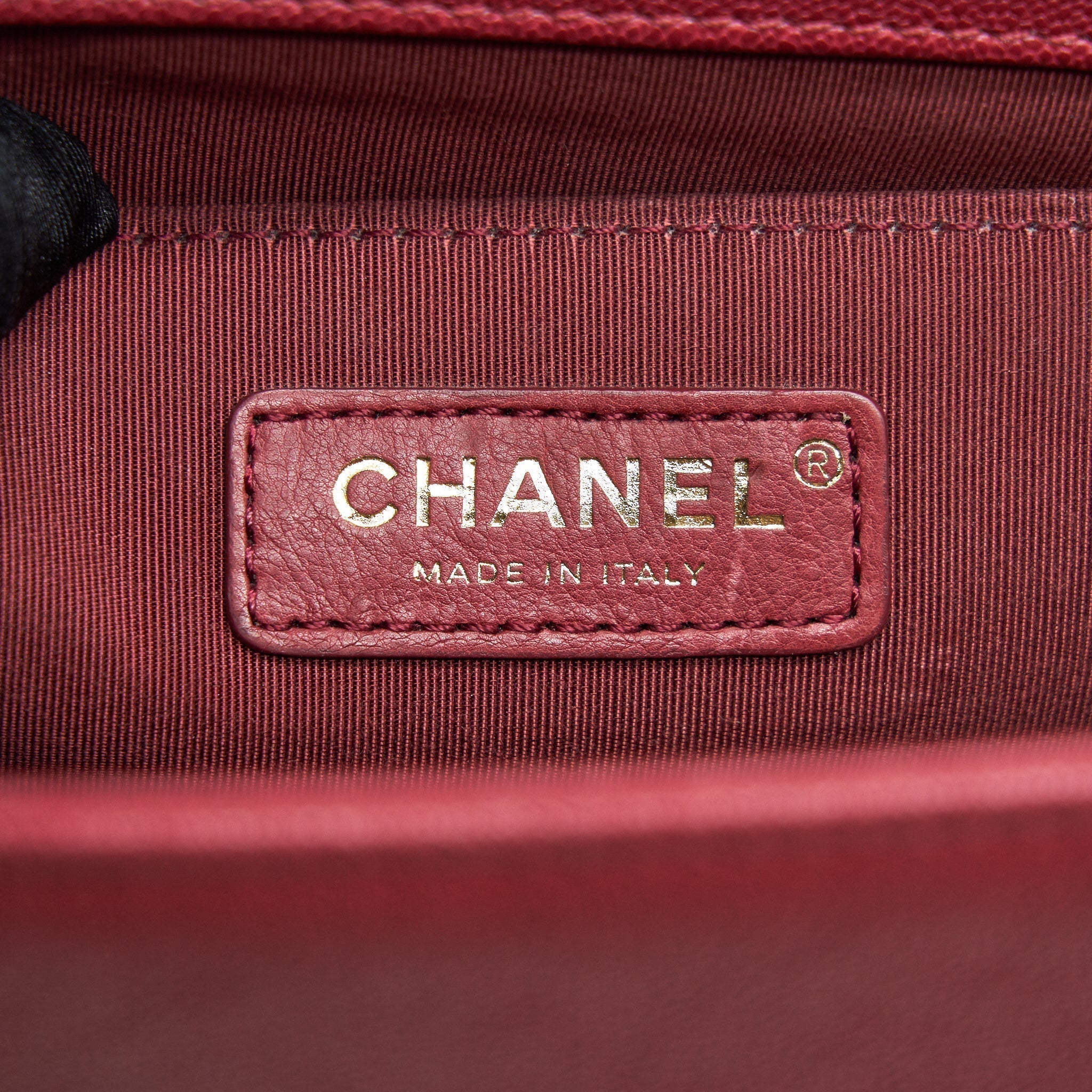 CHANEL MEDIUM BOY BAG CAVIAR RASPBERRY RED BRUSHED GHW