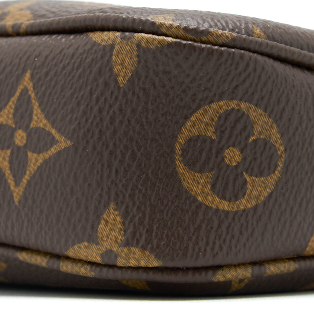 LOUIS VUITTON POCHETTE ACCESSORIES MONOGRAM CANVAS GHW (NEW VERSION)
