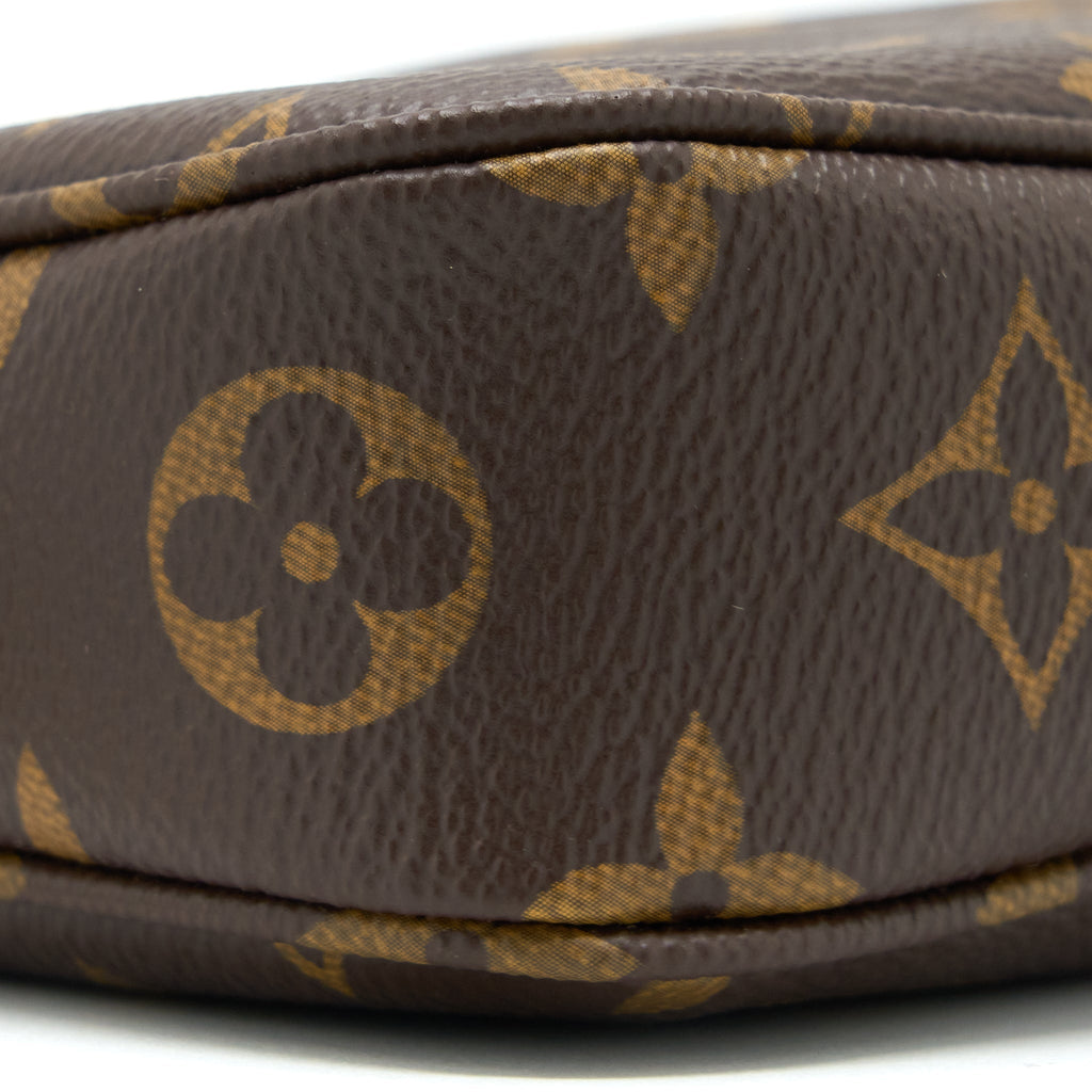 LOUIS VUITTON POCHETTE ACCESSORIES MONOGRAM CANVAS GHW (NEW VERSION)