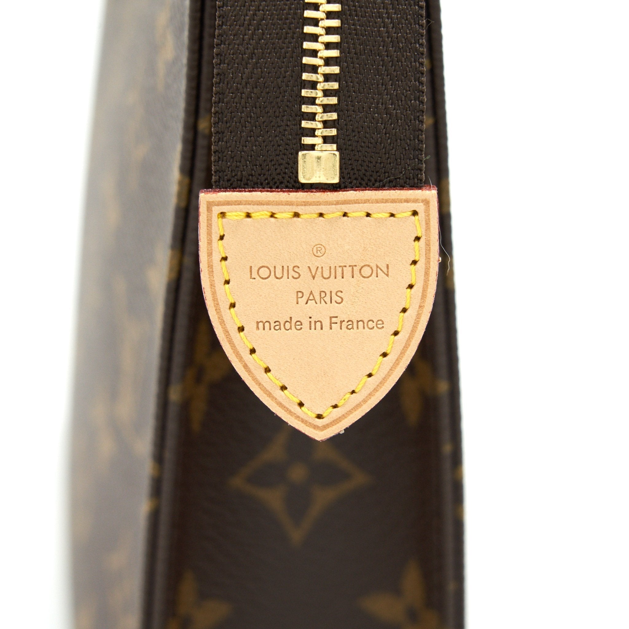 LOUIS VUITTON TOILETRY POCHETTE 26 MONOGRAM CANVAS