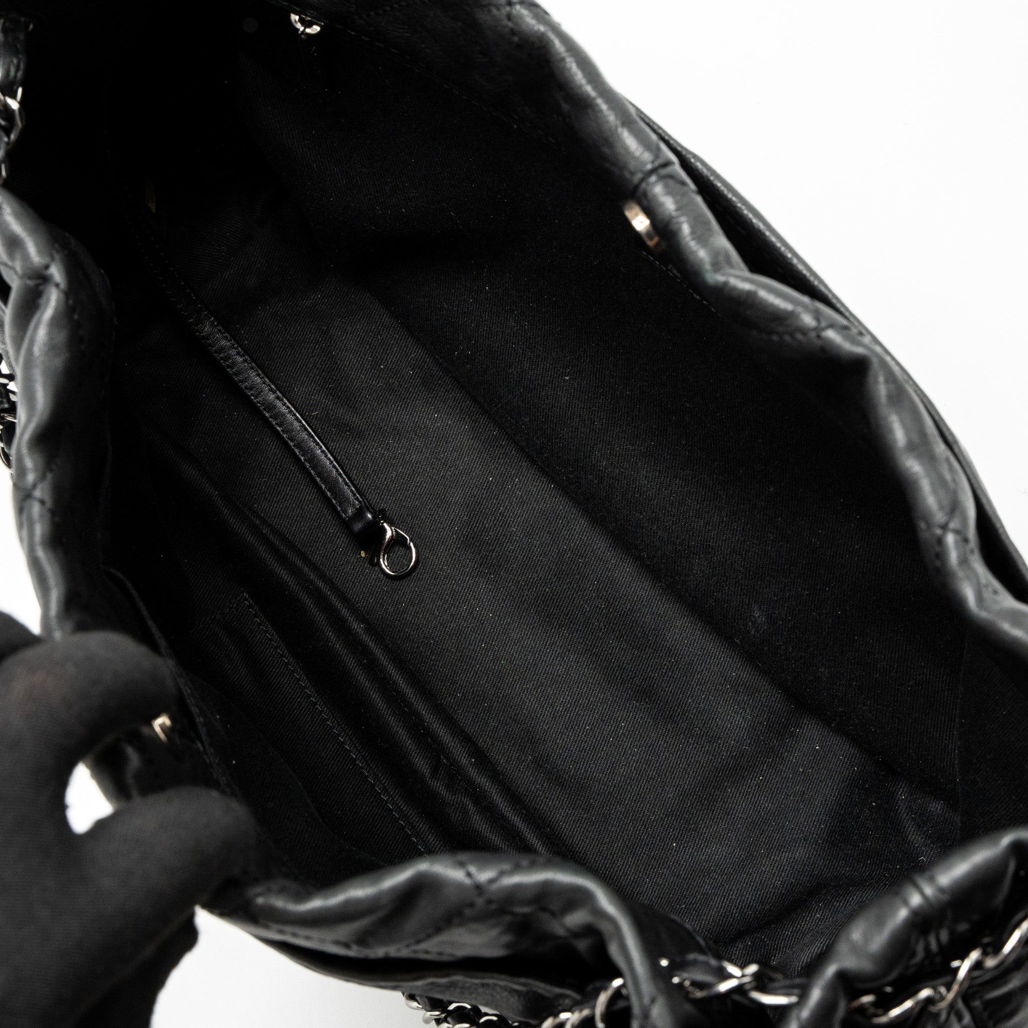 CHANEL TOTE BAG CALFSKIN BLACK SHW