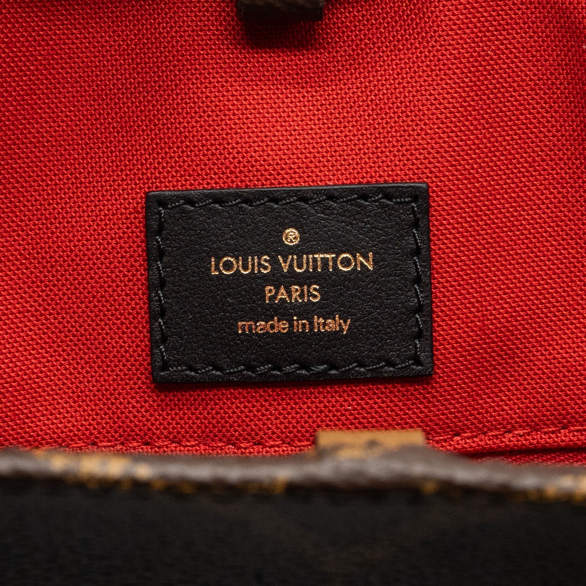 LOUIS VUITTON ONTHEGO MM MONOGRAM CANVAS GHW