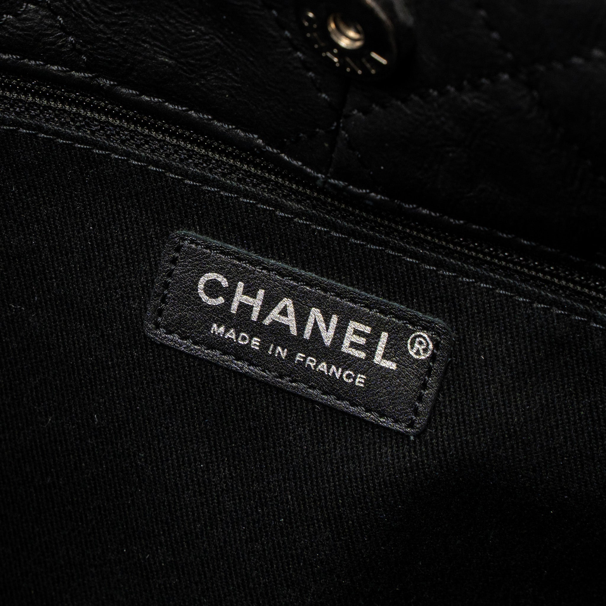CHANEL TOTE BAG CALFSKIN BLACK SHW
