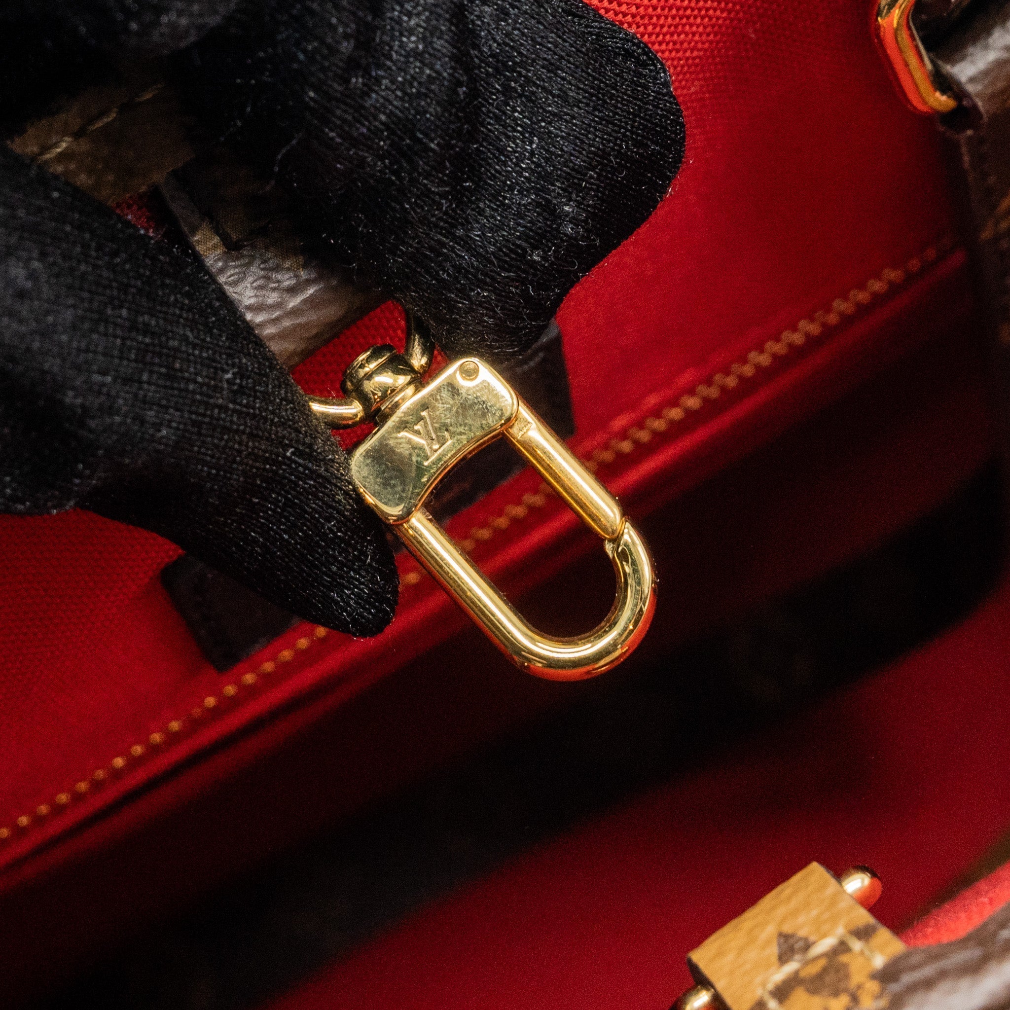 LOUIS VUITTON ONTHEGO MM MONOGRAM CANVAS GHW
