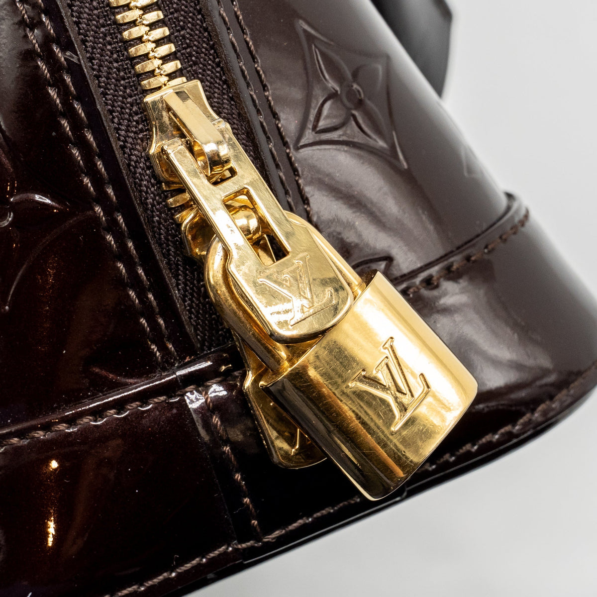 LOUIS VUITTON ALMA BB PATENT AMATANTE GHW