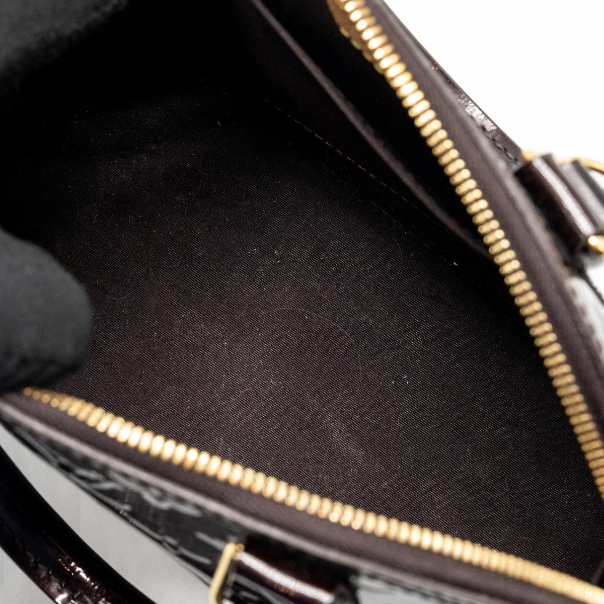 LOUIS VUITTON ALMA BB PATENT AMATANTE GHW
