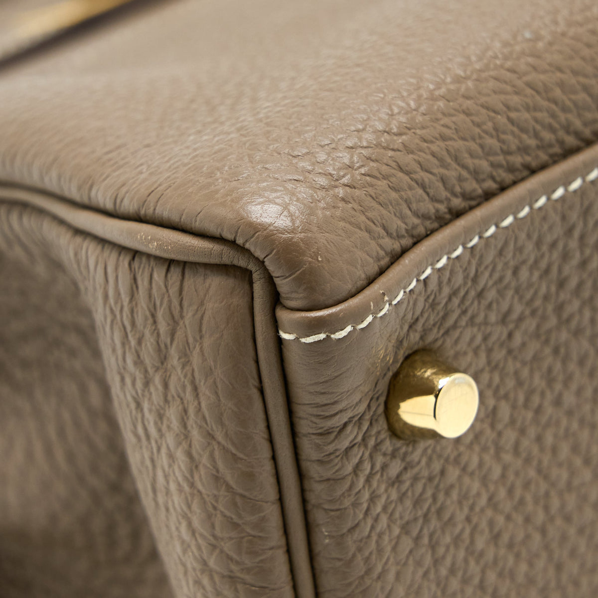 Hermes Kelly 28 Clemence Etoupe GHW Stamp Squared Q