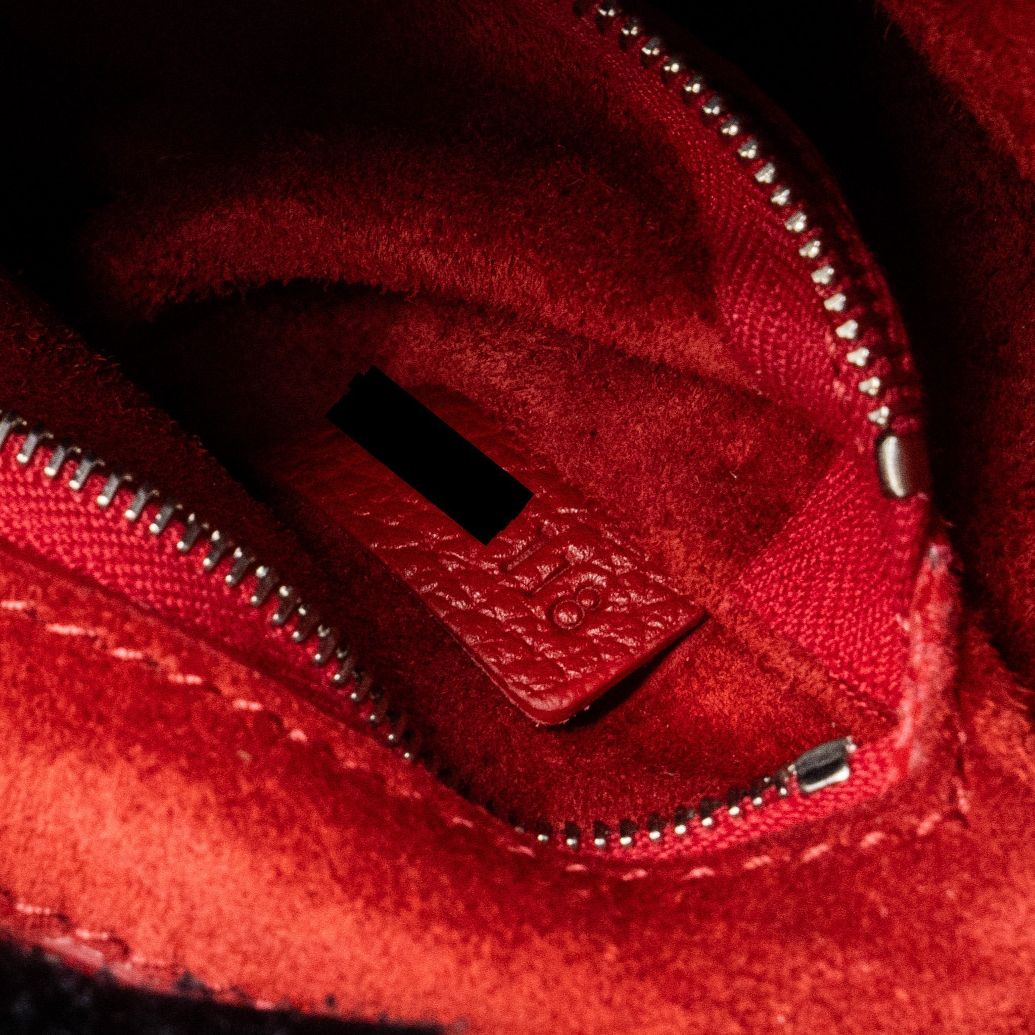 CELINE SANGLE SMALL BUCKET BAG GRAINED CALFSKIN RED SHW