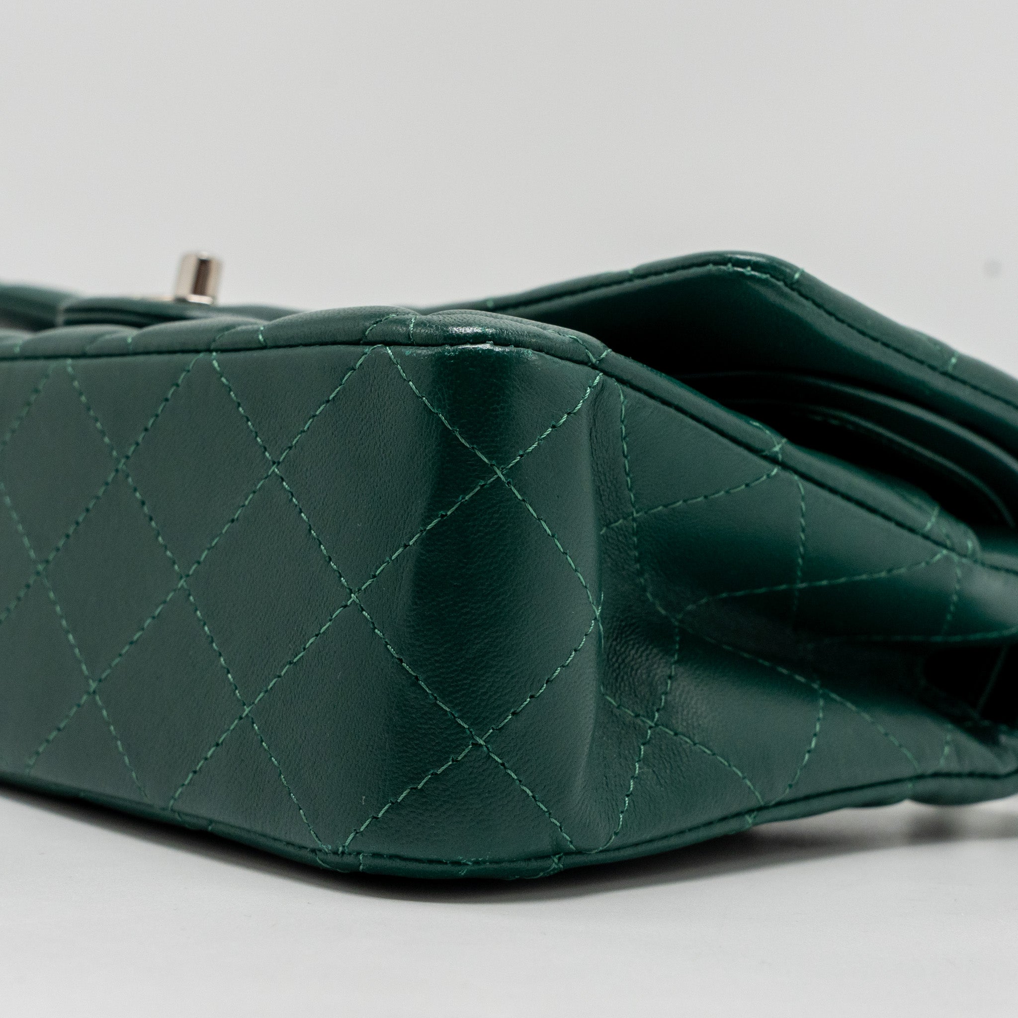 CHANEL MEDIUM CLASSIC DOUBLE FLAP BAG LAMBSKIN GREEN SHW
