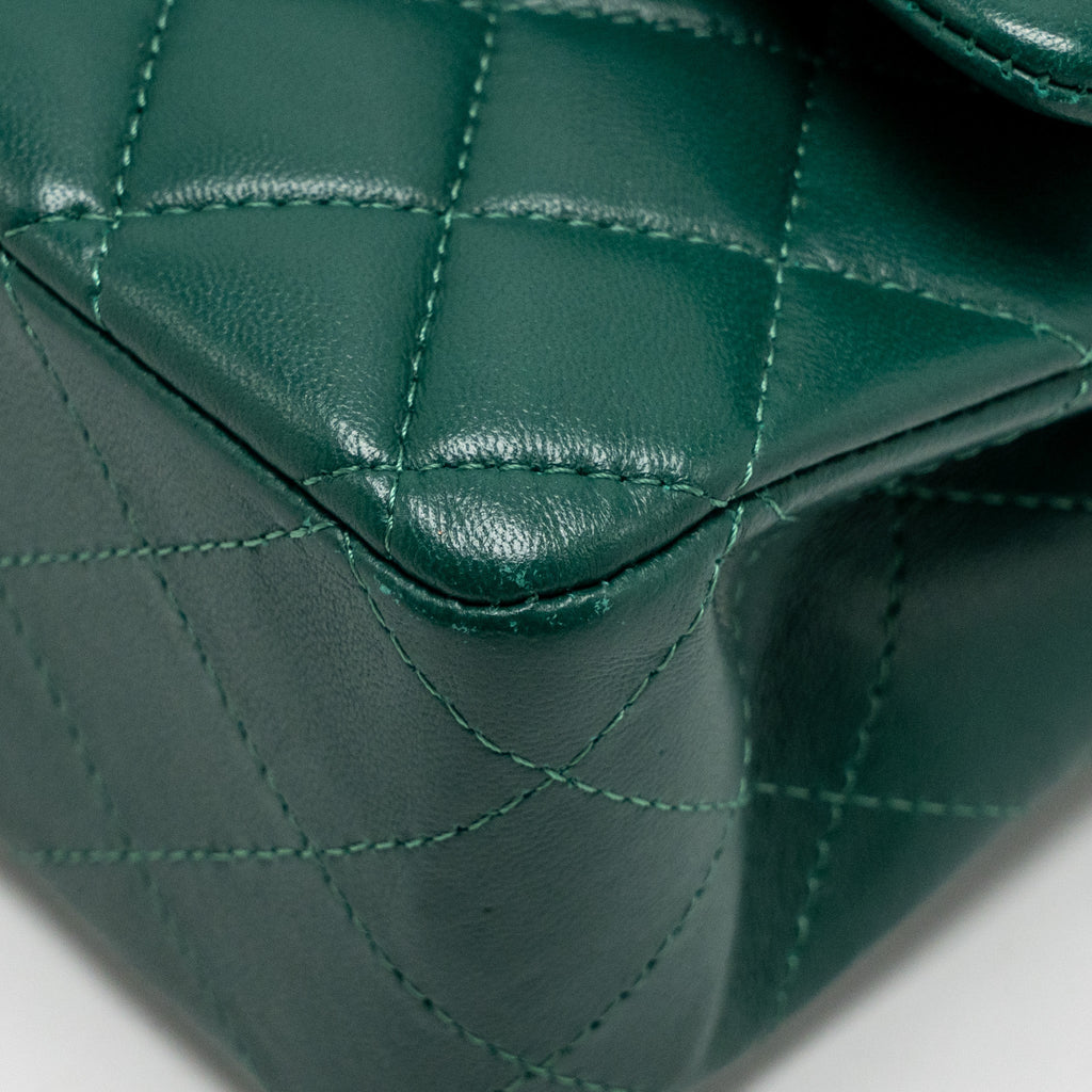 CHANEL MEDIUM CLASSIC DOUBLE FLAP BAG LAMBSKIN GREEN SHW