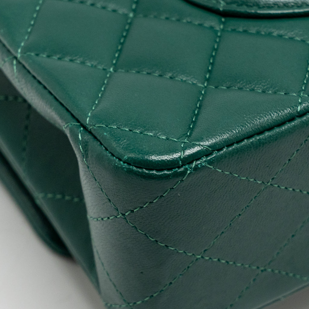 CHANEL MEDIUM CLASSIC DOUBLE FLAP BAG LAMBSKIN GREEN SHW