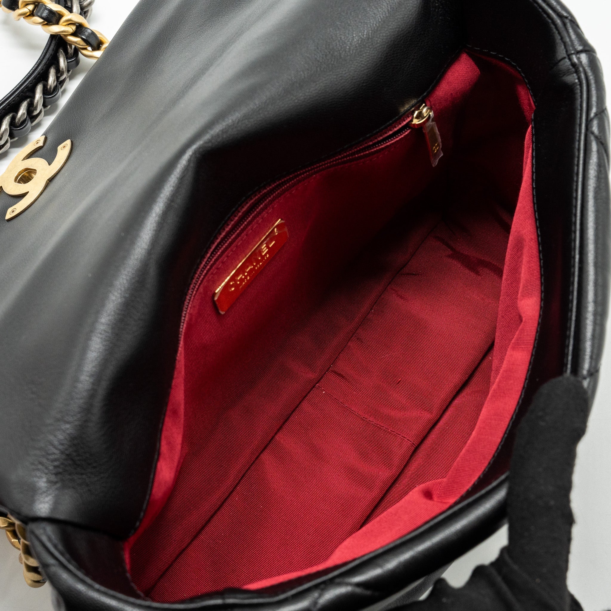CHANEL MEDIUM 19 BAG GOATSKIN BLACK MULTICOLOUR HARDWARE