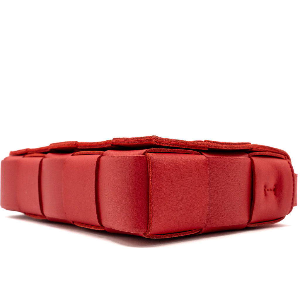 BOTTEGA VENETA CASSETTE BAG LAMBSKIN RED GHW