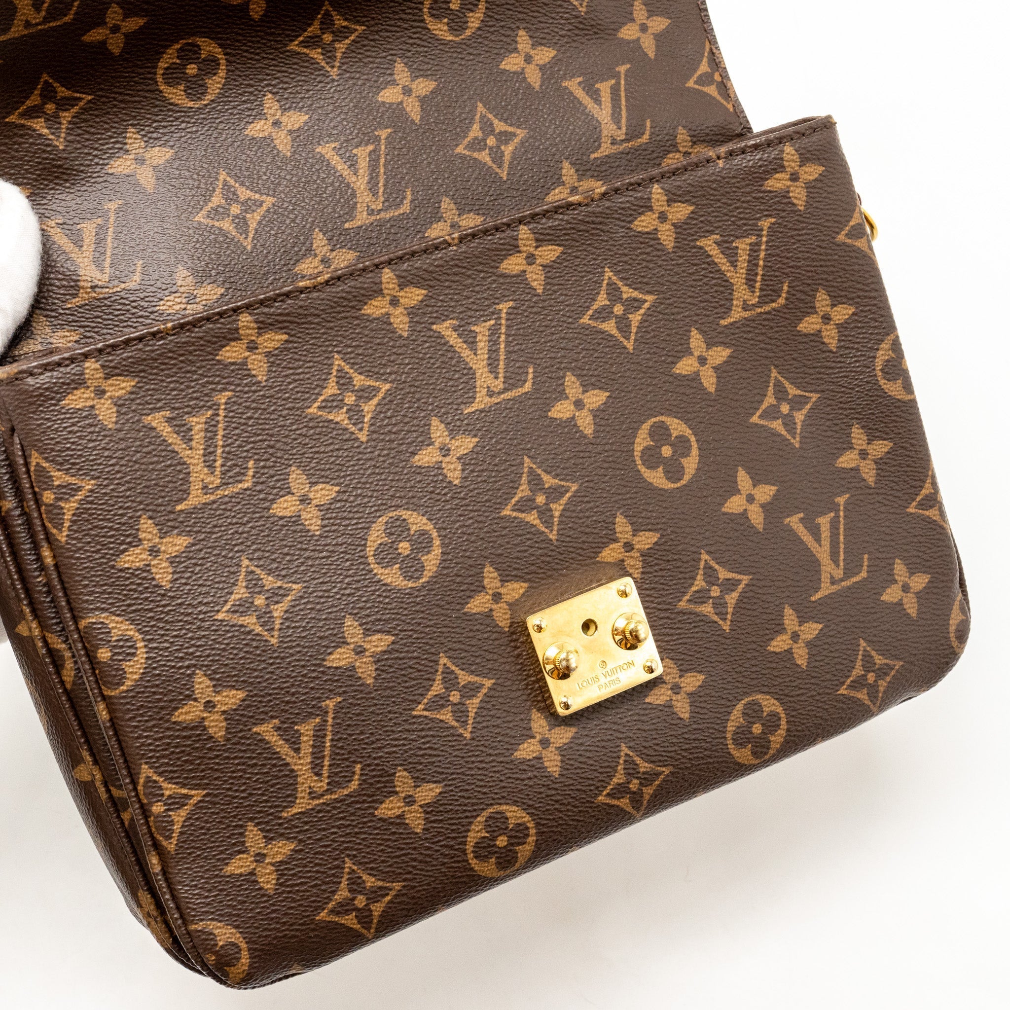 LOUIS VUITTON POCHETTE METIS MONOGRAM CANVAS GHW