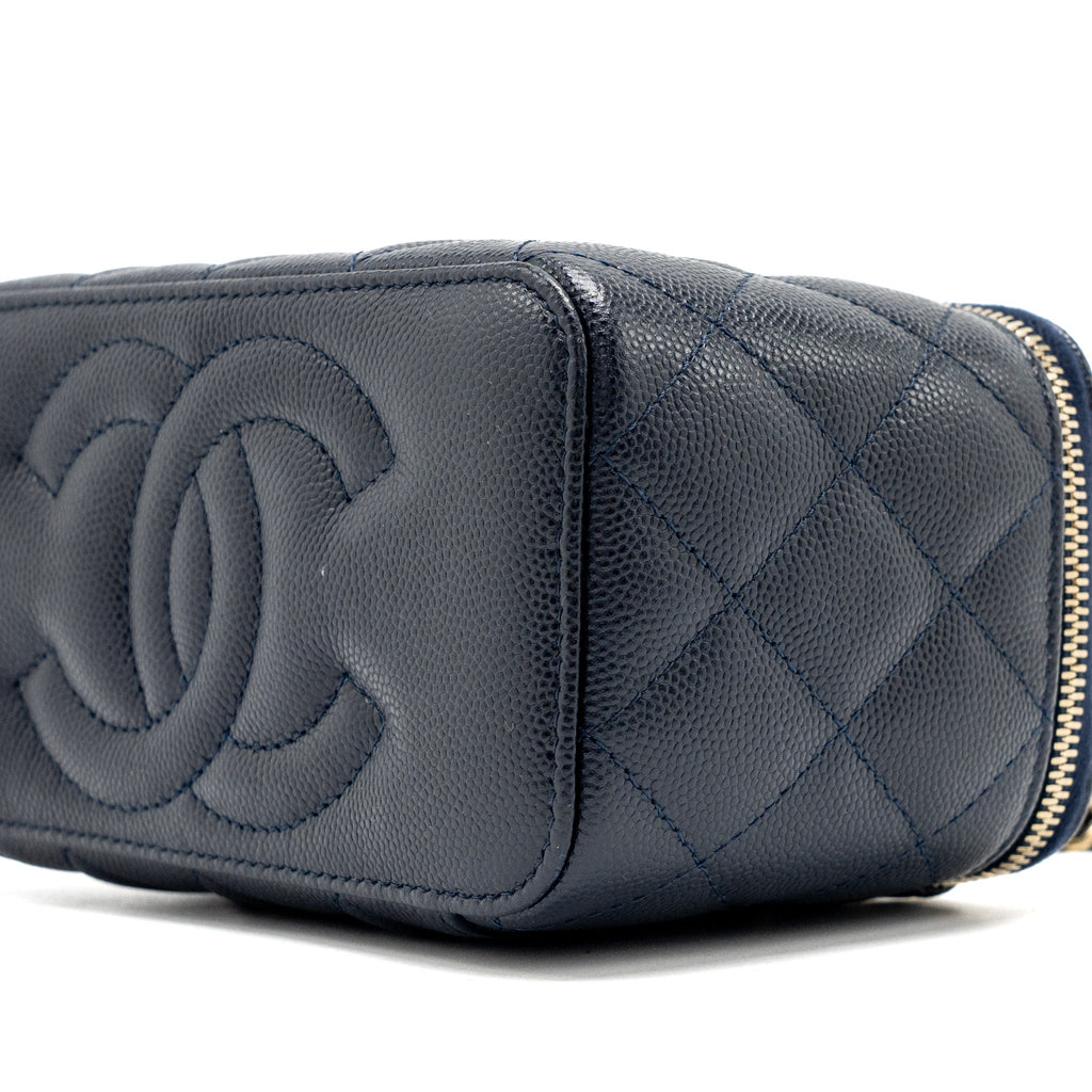 CHANEL 23C LONG VANITY CASE CAVIAR NAVY LGHW (MICROCHIP)