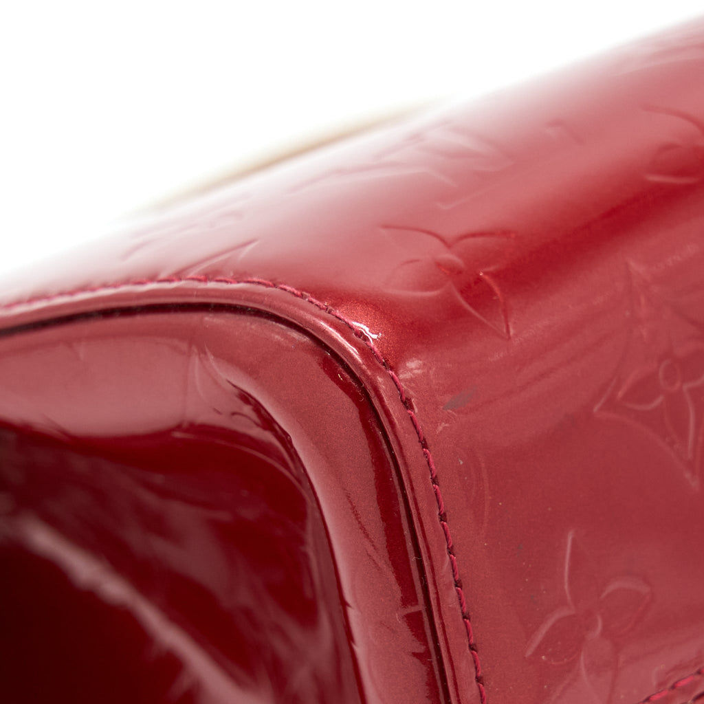 LOUIS VUITTON ROXBURY DRIVE MONOGRAM VERNIS RED GHW