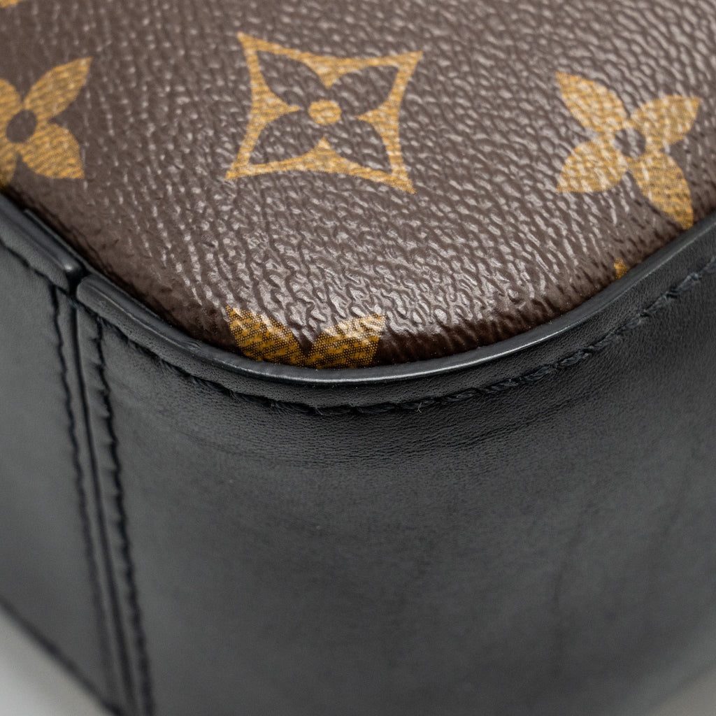 LOUIS VUITTON SAINTONGE CROSSBODY BAG MONOGRAM CANVAS GHW