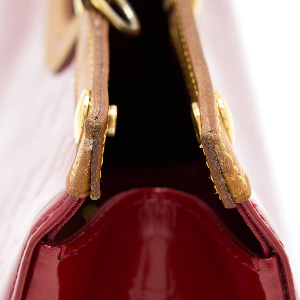 LOUIS VUITTON ROXBURY DRIVE MONOGRAM VERNIS RED GHW