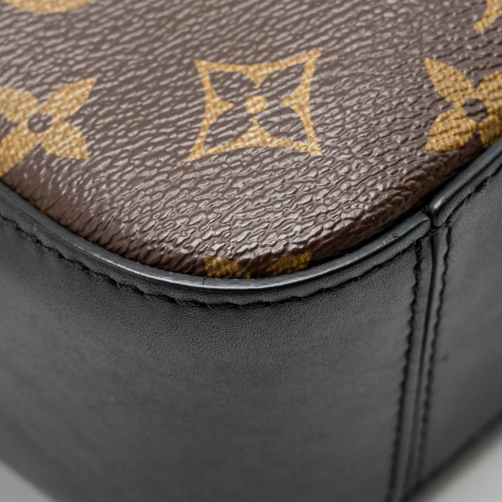 LOUIS VUITTON SAINTONGE CROSSBODY BAG MONOGRAM CANVAS GHW