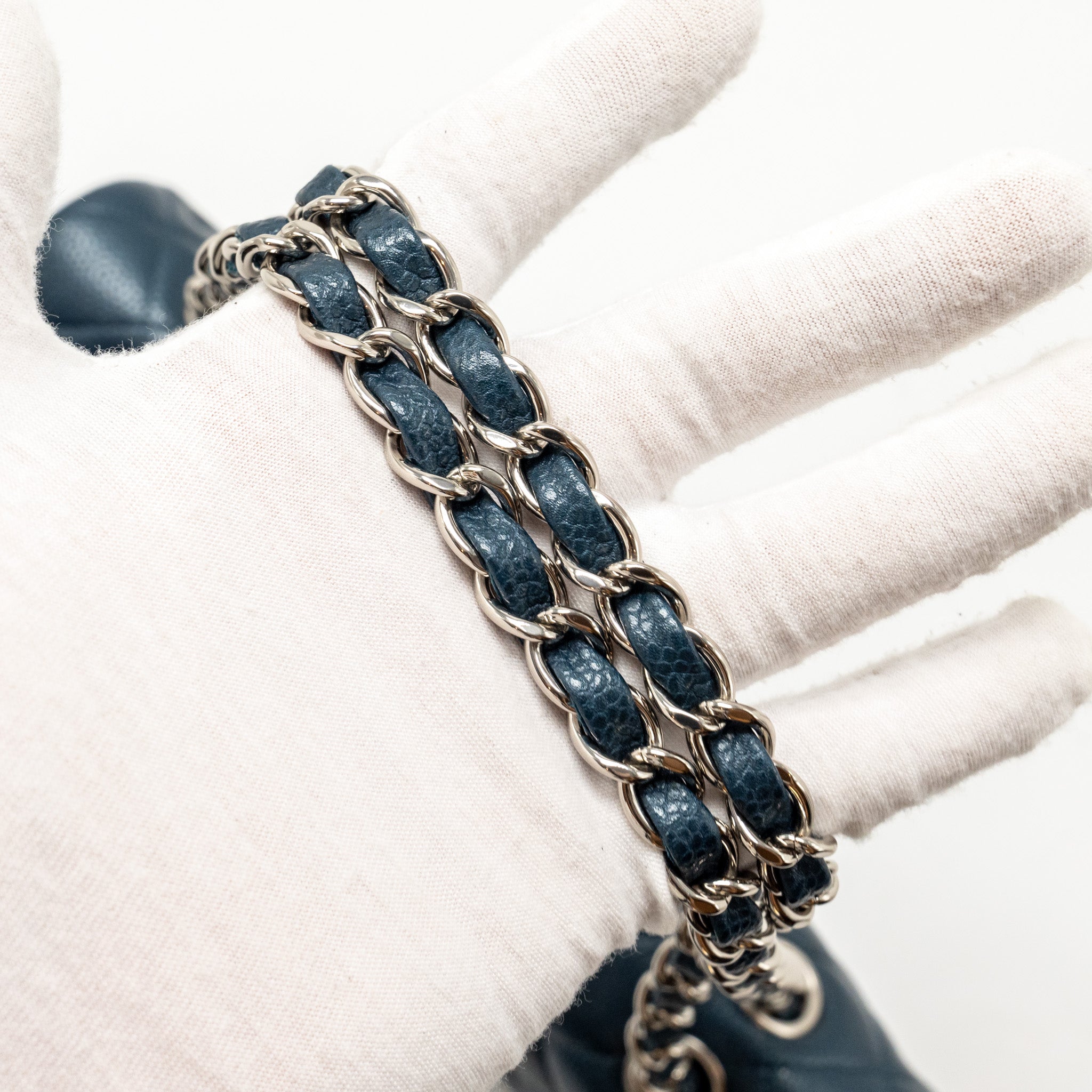CHANEL MEDIUM CLASSIC DOUBLE FLAP BAG CAVIAR METALLIC DARK BLUE SHW