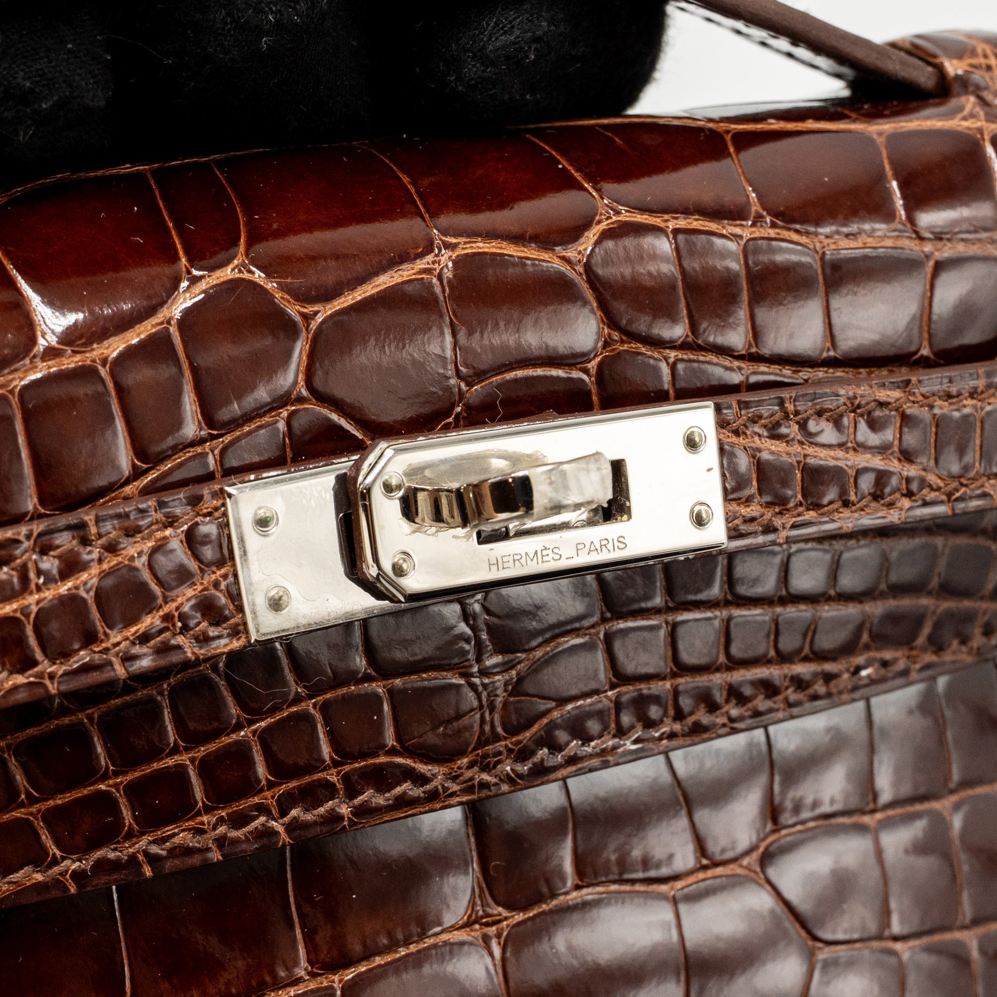 HERMES KELLY POCHETTE SHINY ALLIGATOR MISSISSIPPIENSIS 33 MIEL SHW SQUARE M