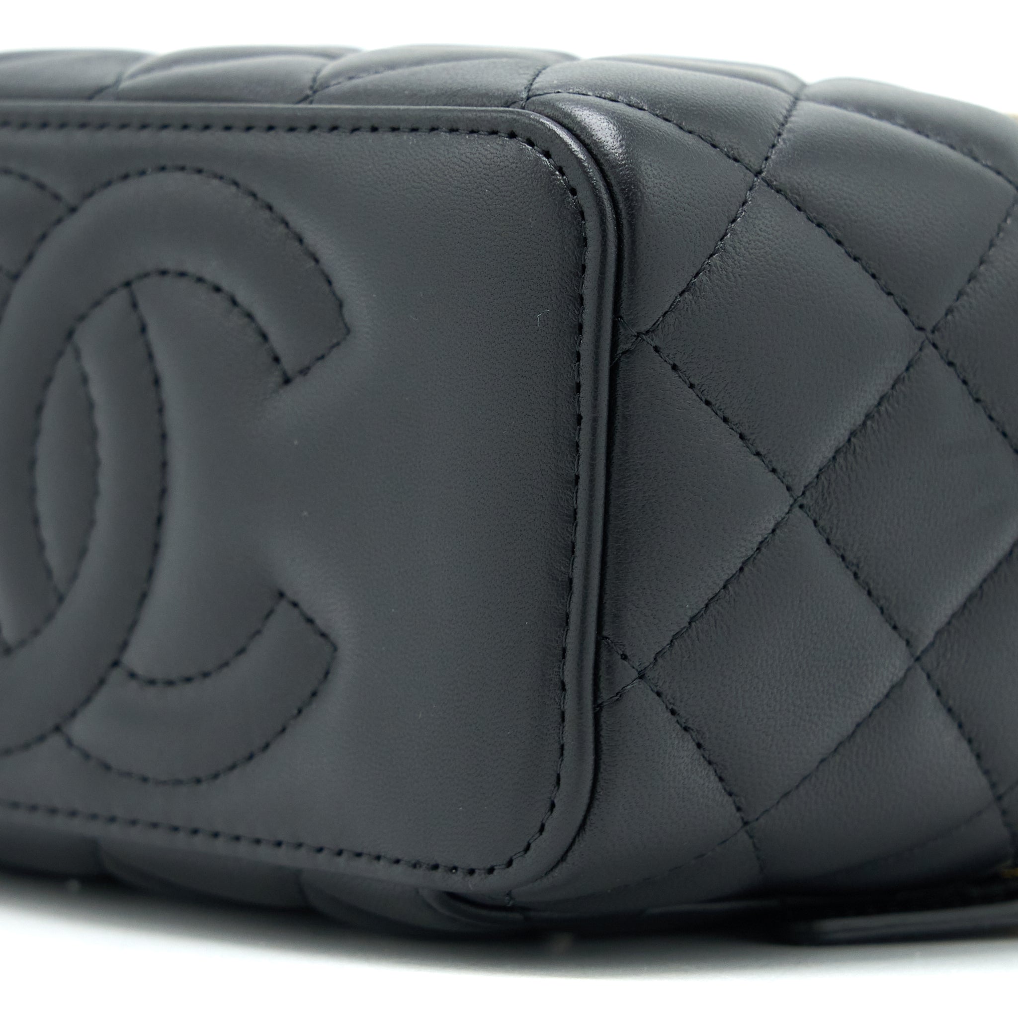 CHANEL PEARL CRUSH LONG VANITY WITH CHAIN LAMBSKIN BLACK GHW (MICROCHIP)