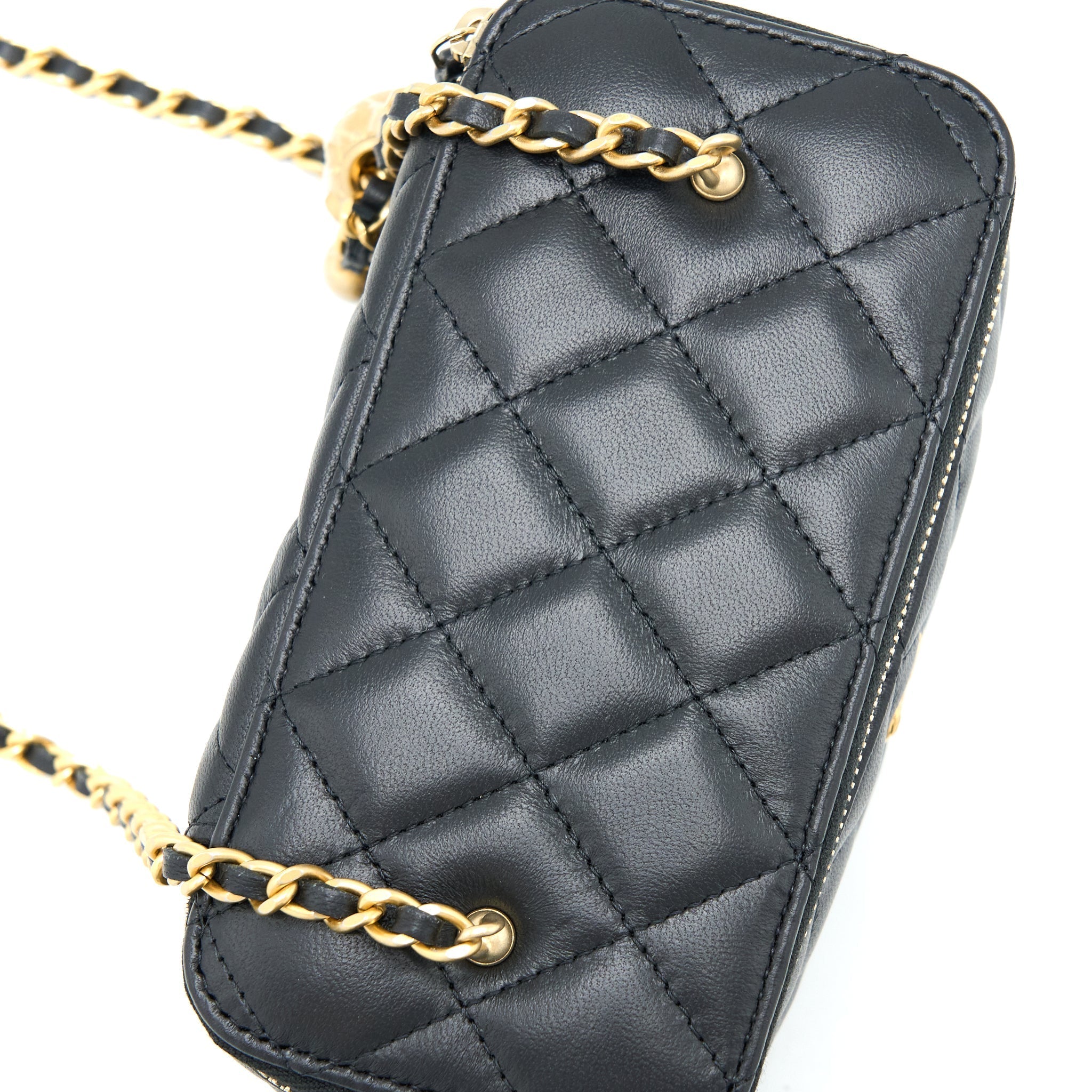 CHANEL PEARL CRUSH LONG VANITY WITH CHAIN LAMBSKIN BLACK GHW (MICROCHIP)