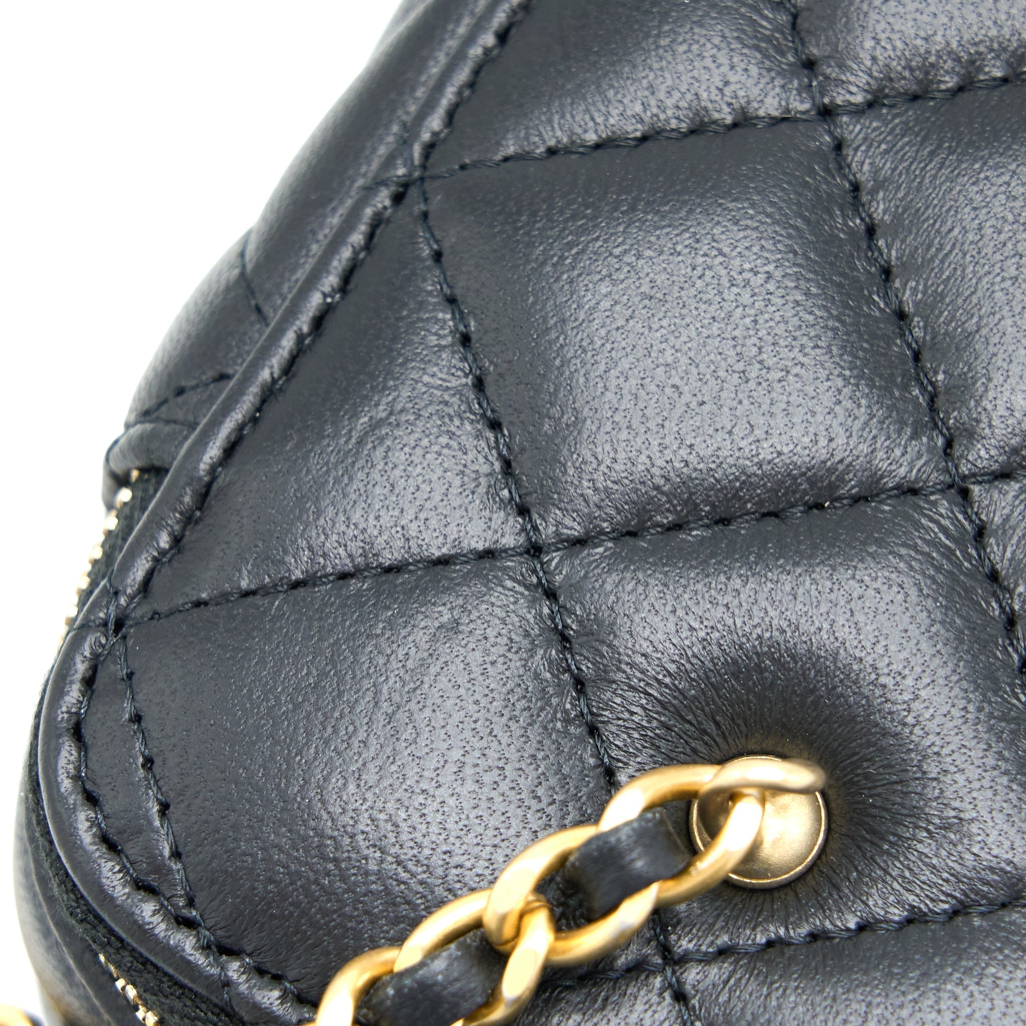 CHANEL PEARL CRUSH LONG VANITY WITH CHAIN LAMBSKIN BLACK GHW (MICROCHIP)